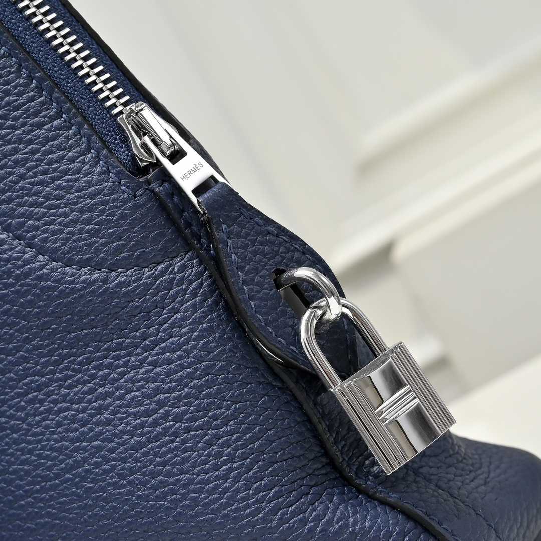 Hermès Bolide Messenger Bag - FashionPlug