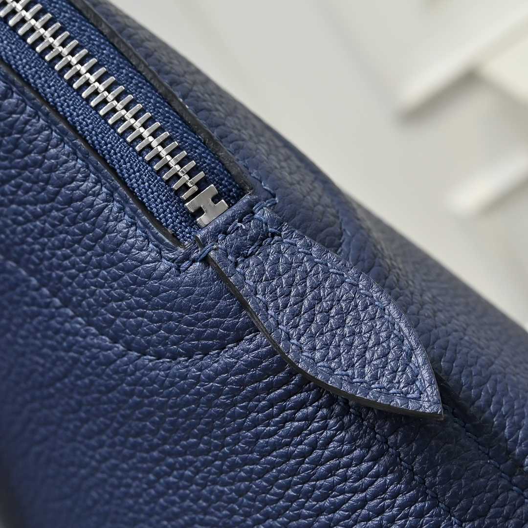 Hermès Bolide Messenger Bag - FashionPlug