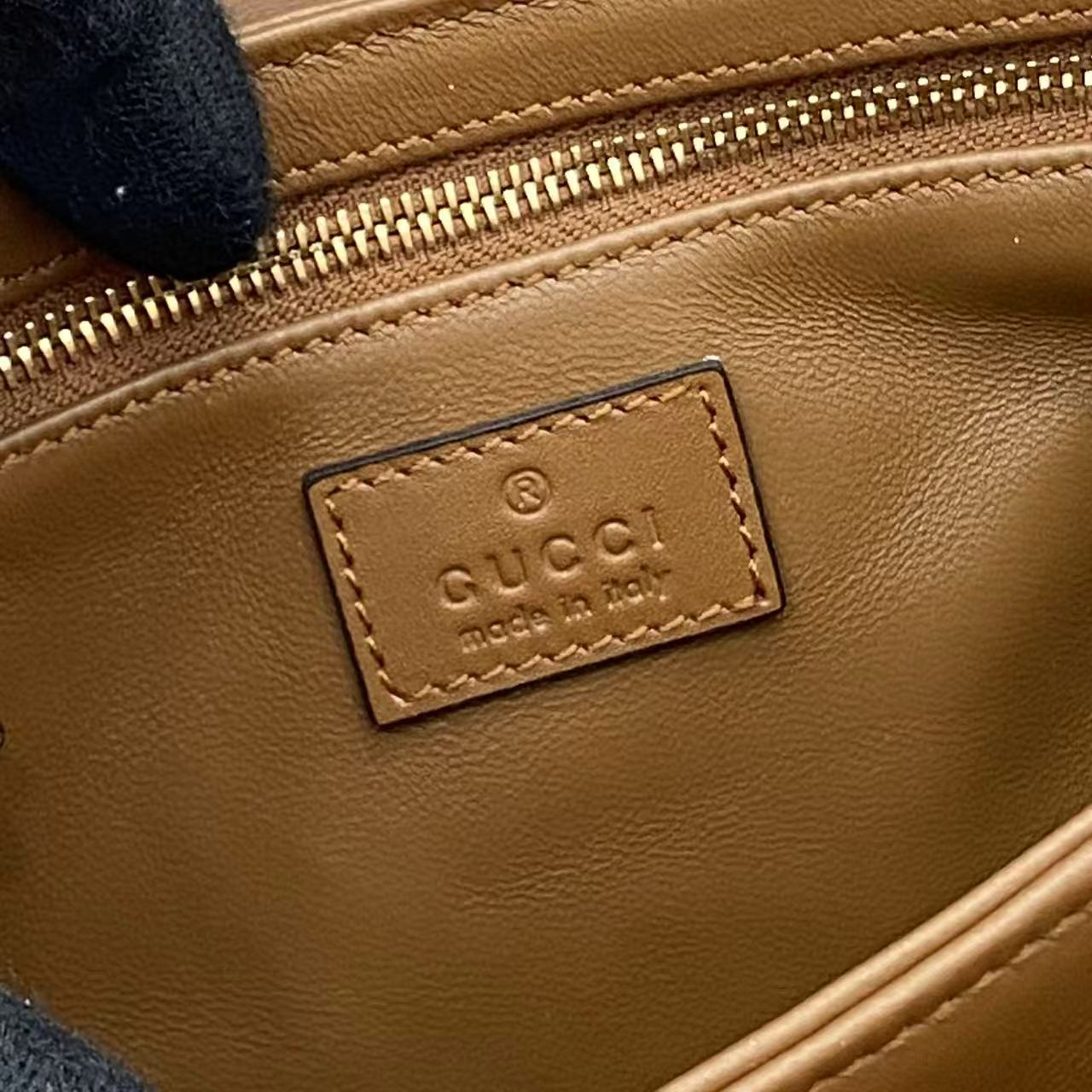 Gucci Siena Small Shoulder Bag - FashionPlug