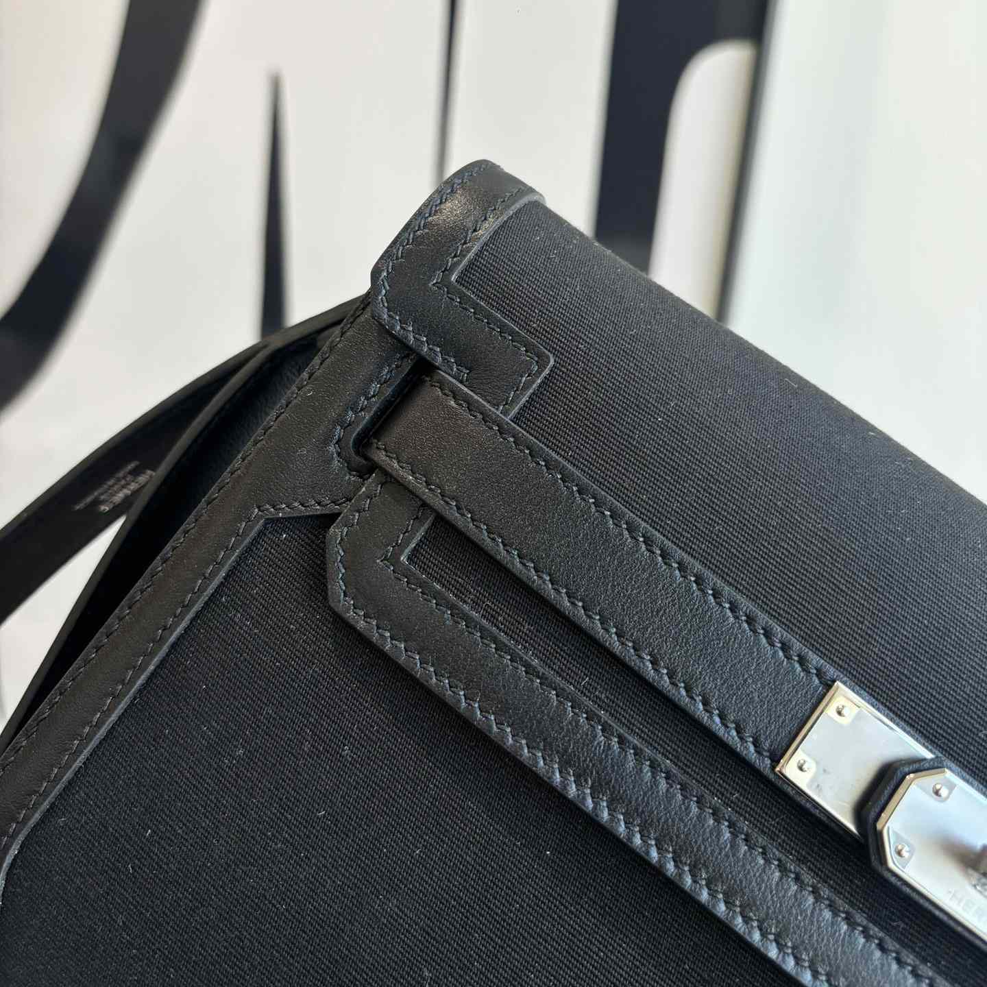 Hermes Kelly Depeches 25 Pouch - FashionPlug