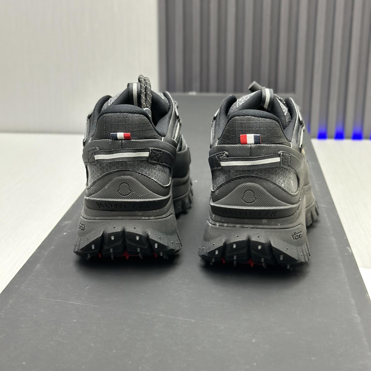 Moncler Trainers - FashionPlug