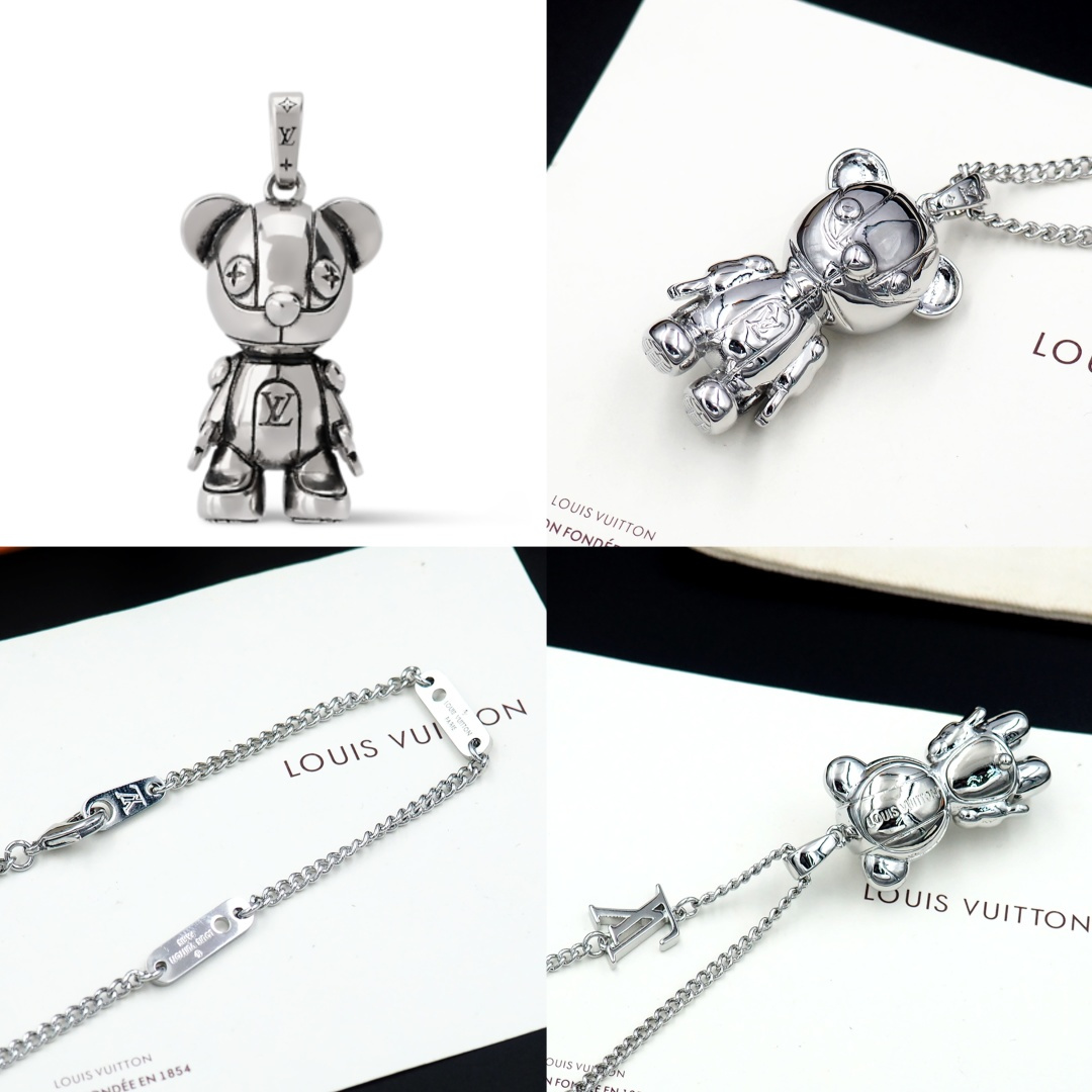 Louis Vuitton LV Louis Medium Charm S00  - FashionPlug