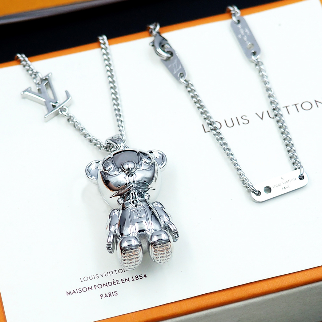Louis Vuitton LV Louis Medium Charm S00  - FashionPlug