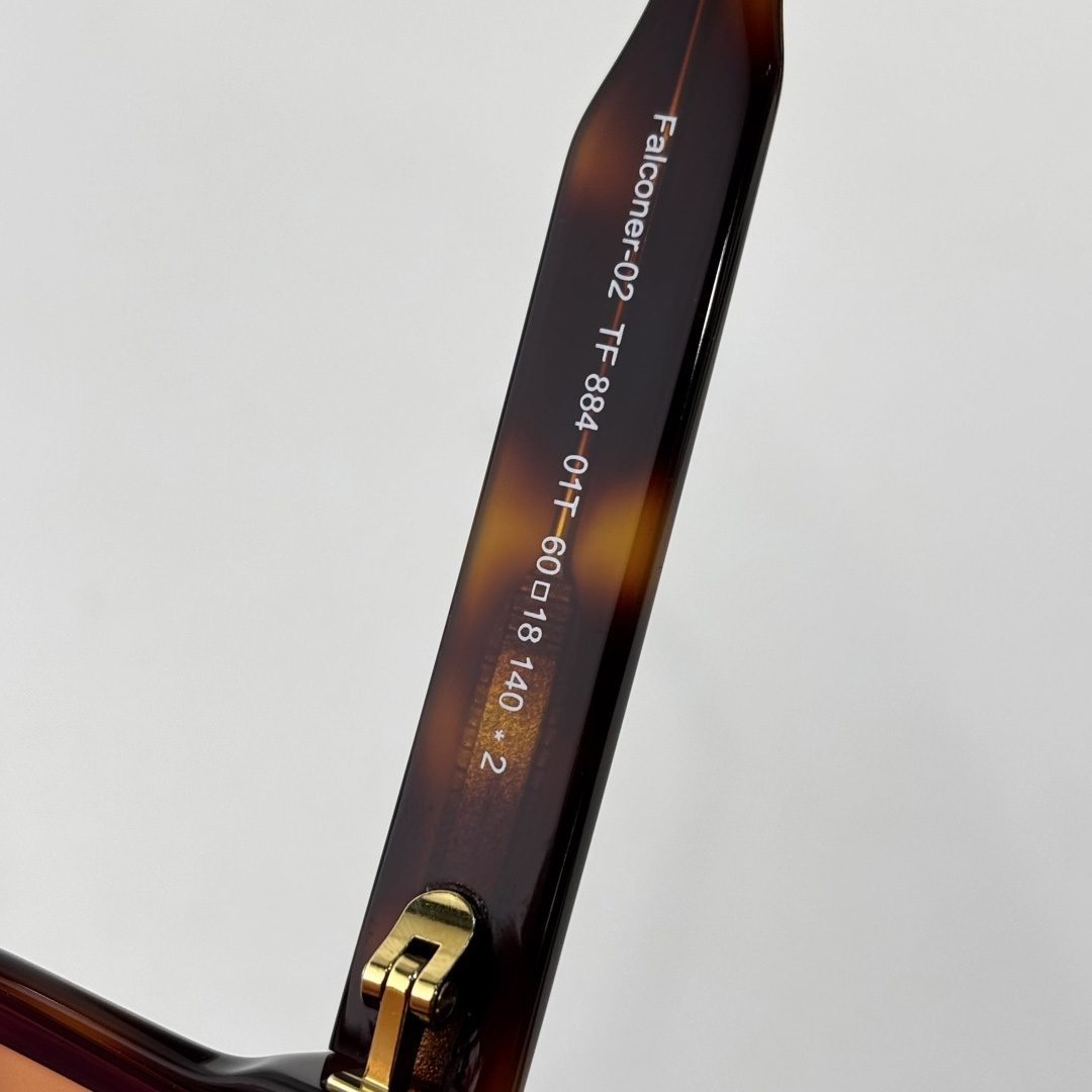 Tom Ford TF884 Sunglasses - FashionPlug