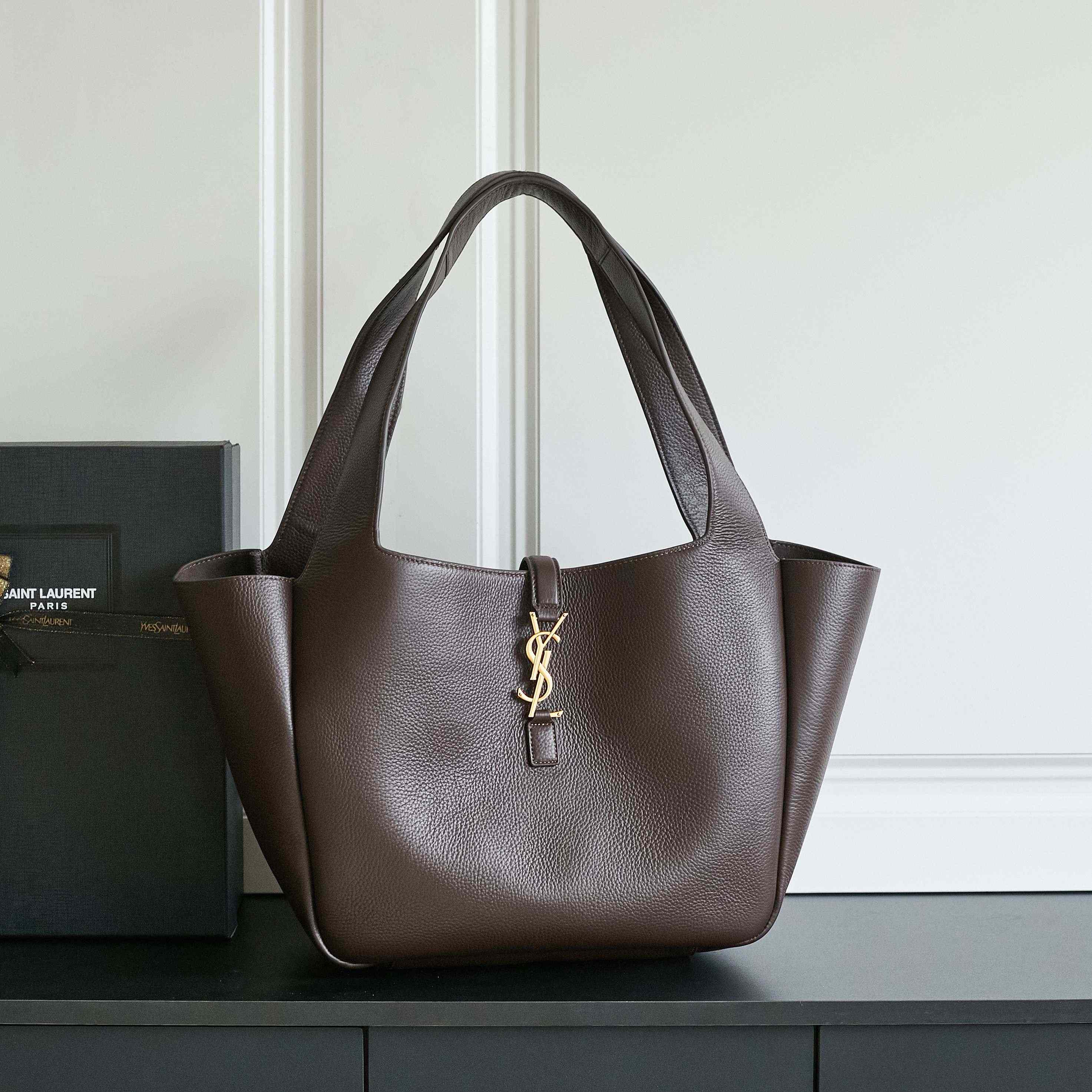 Saint Laurent LE 5 À 7 Bea In Grained Leather - FashionPlug