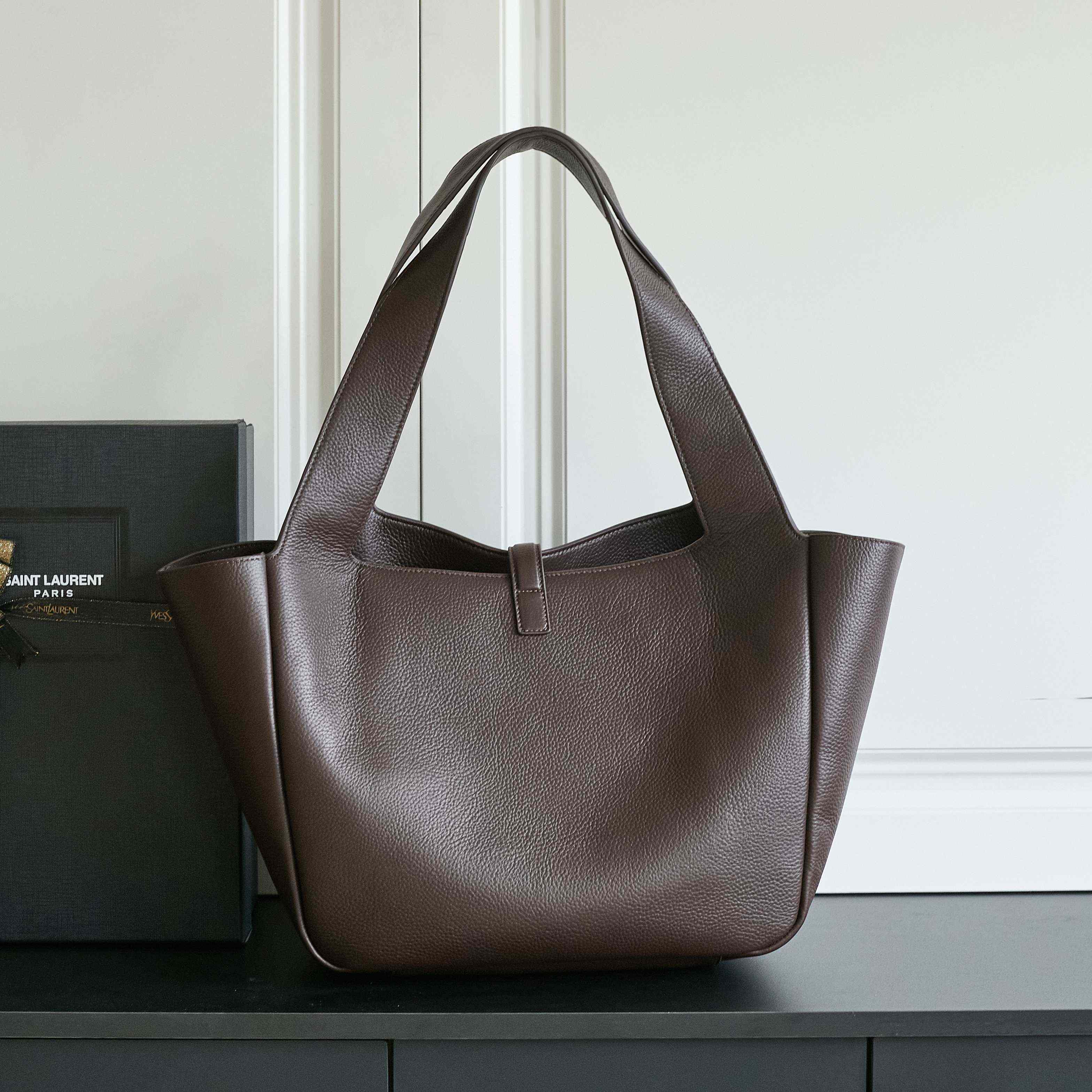 Saint Laurent LE 5 À 7 Bea In Grained Leather - FashionPlug