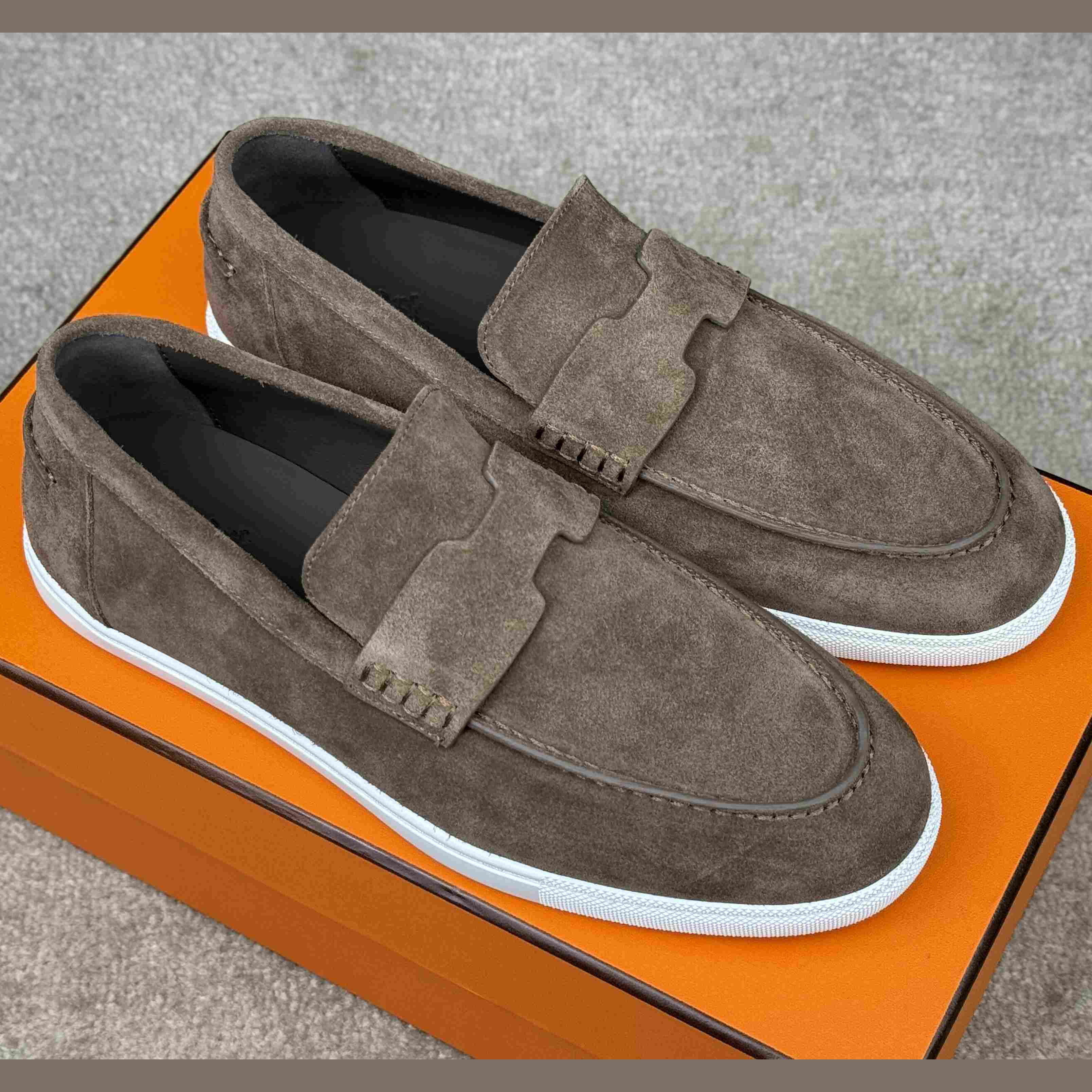 Hermes Job Loafer - FashionPlug