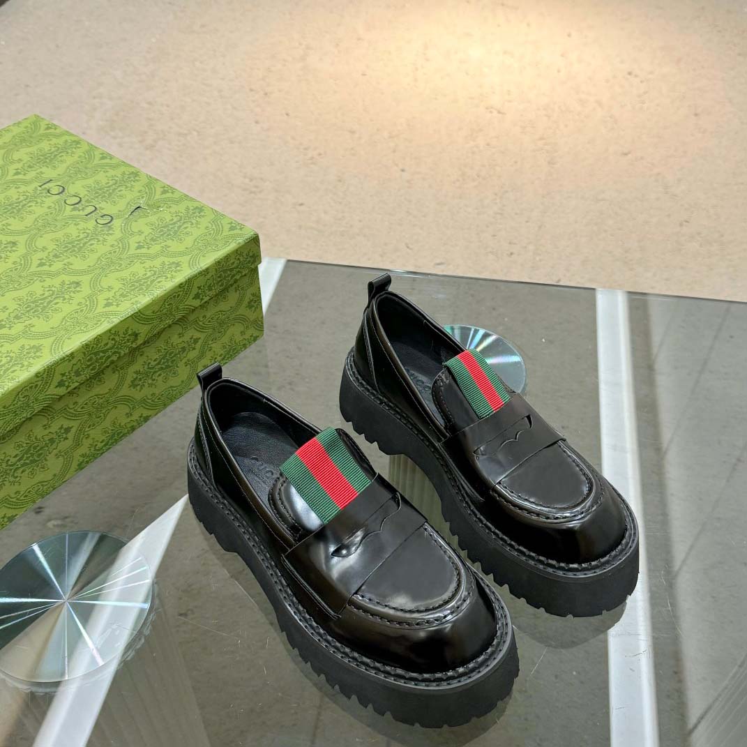 Gucci Women's Leather Loafers - FashionPlug
