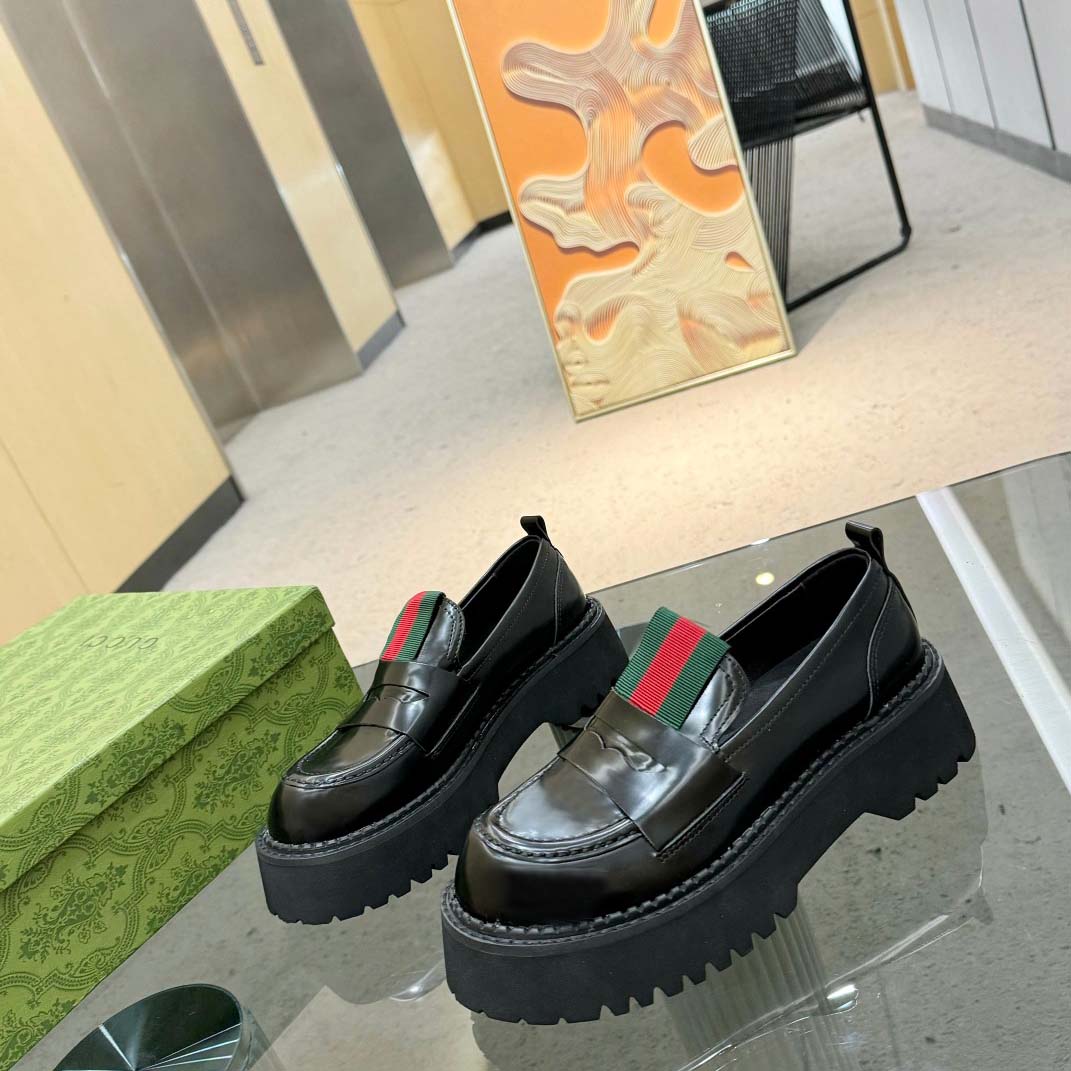 Gucci Women's Leather Loafers - FashionPlug