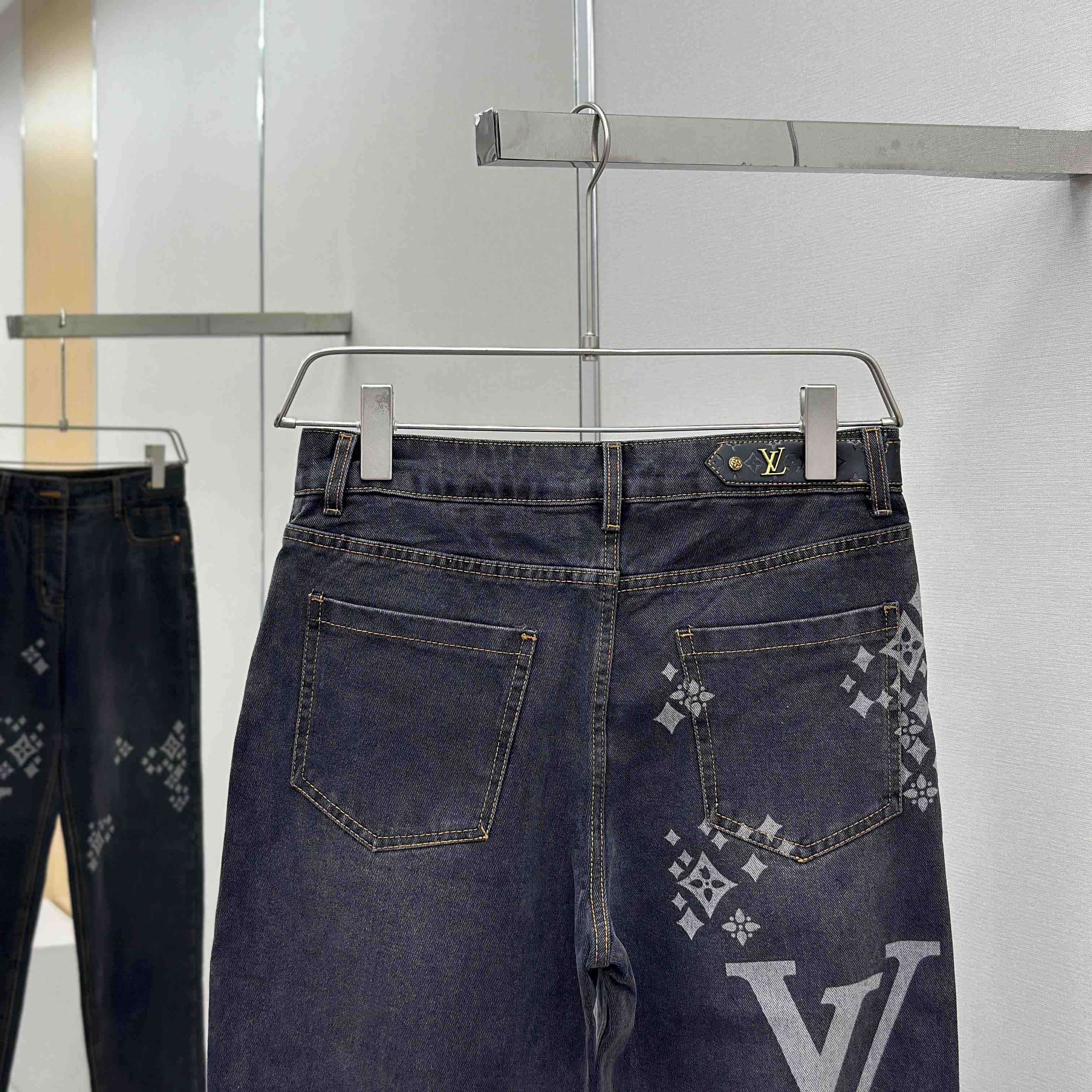Louis Vuitton Jeans - FashionPlug