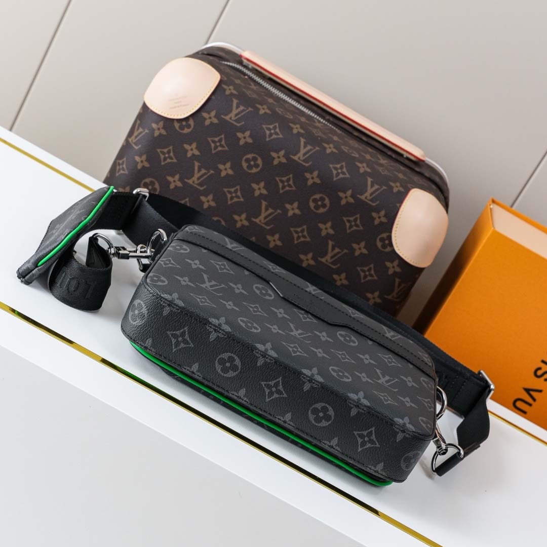 Louis Vuitton Trio Messenger bag  M26052 - FashionPlug
