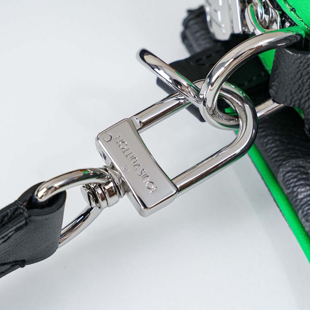 Louis Vuitton Trio Messenger bag  M26052 - FashionPlug