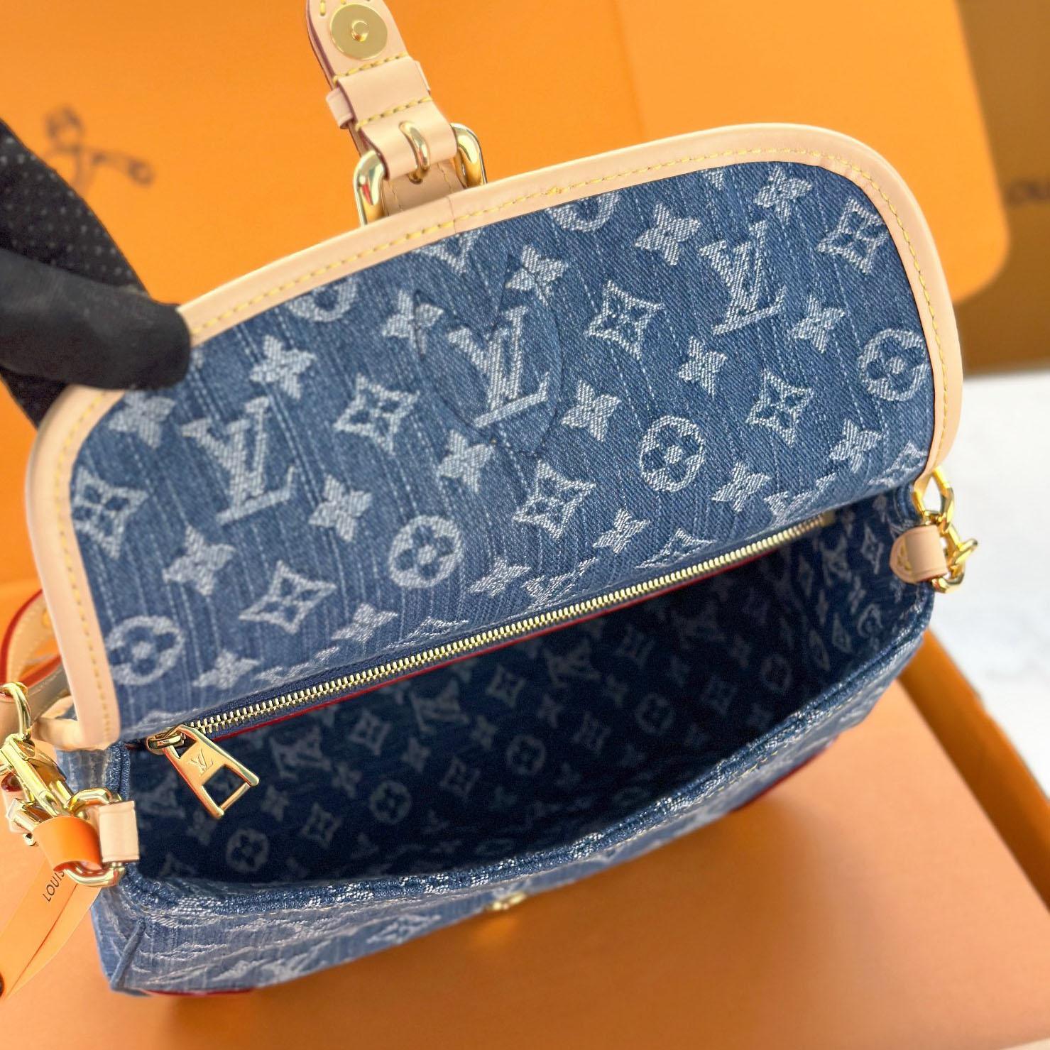 Louis Vuitton Diane M13070 - FashionPlug