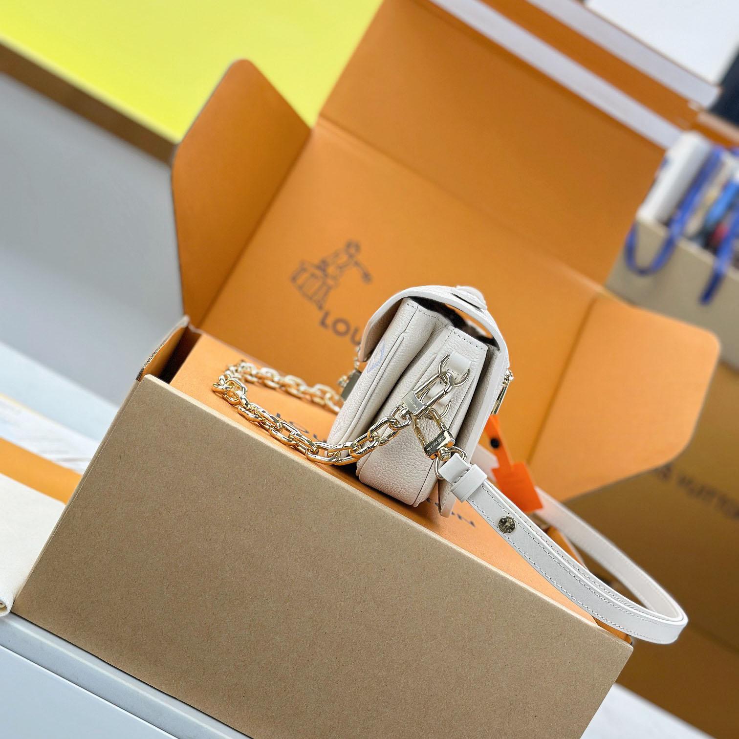 Louis Vuitton Pochette Métis East West  M25682 - FashionPlug