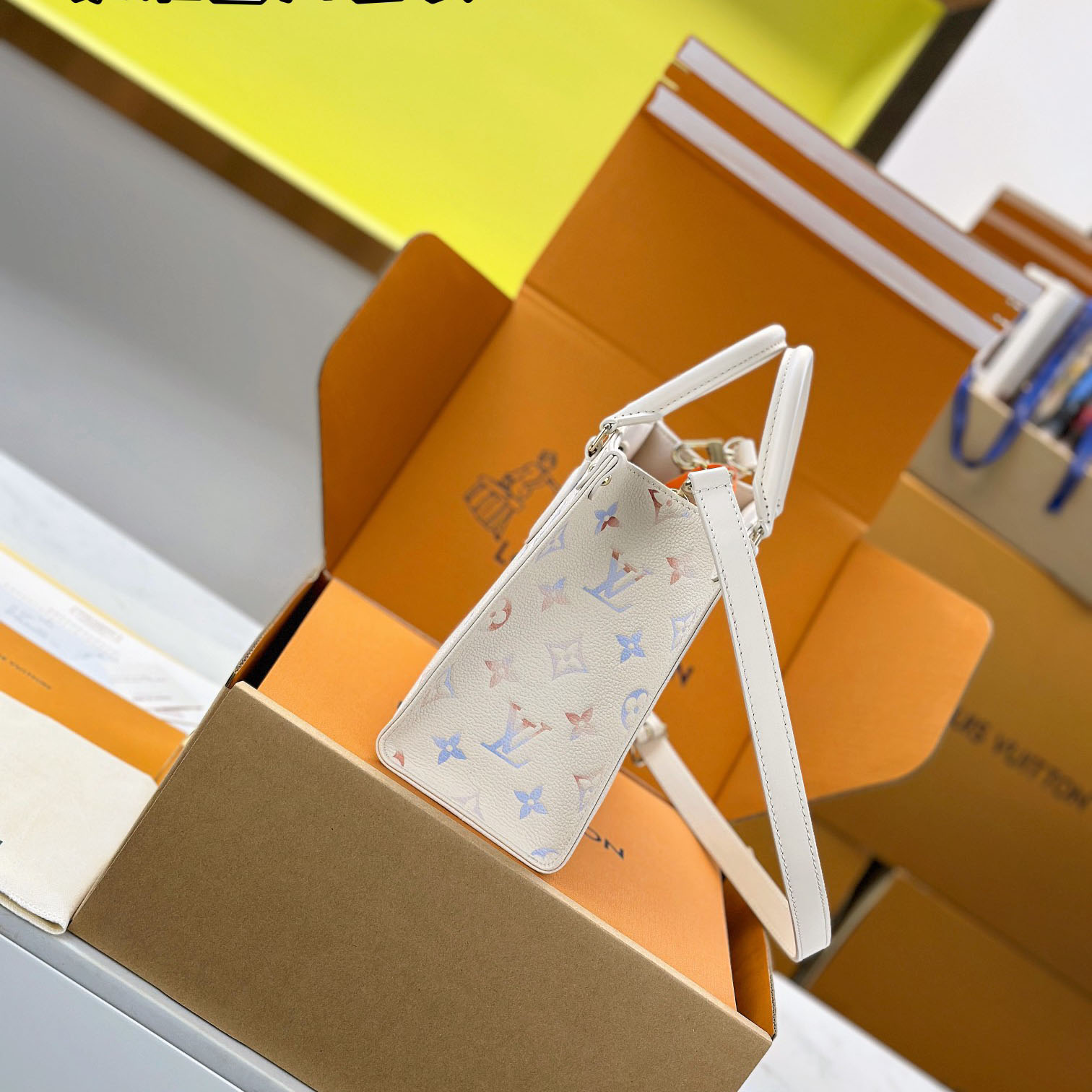 Louis Vuitton OnTheGo PM M25770 - FashionPlug