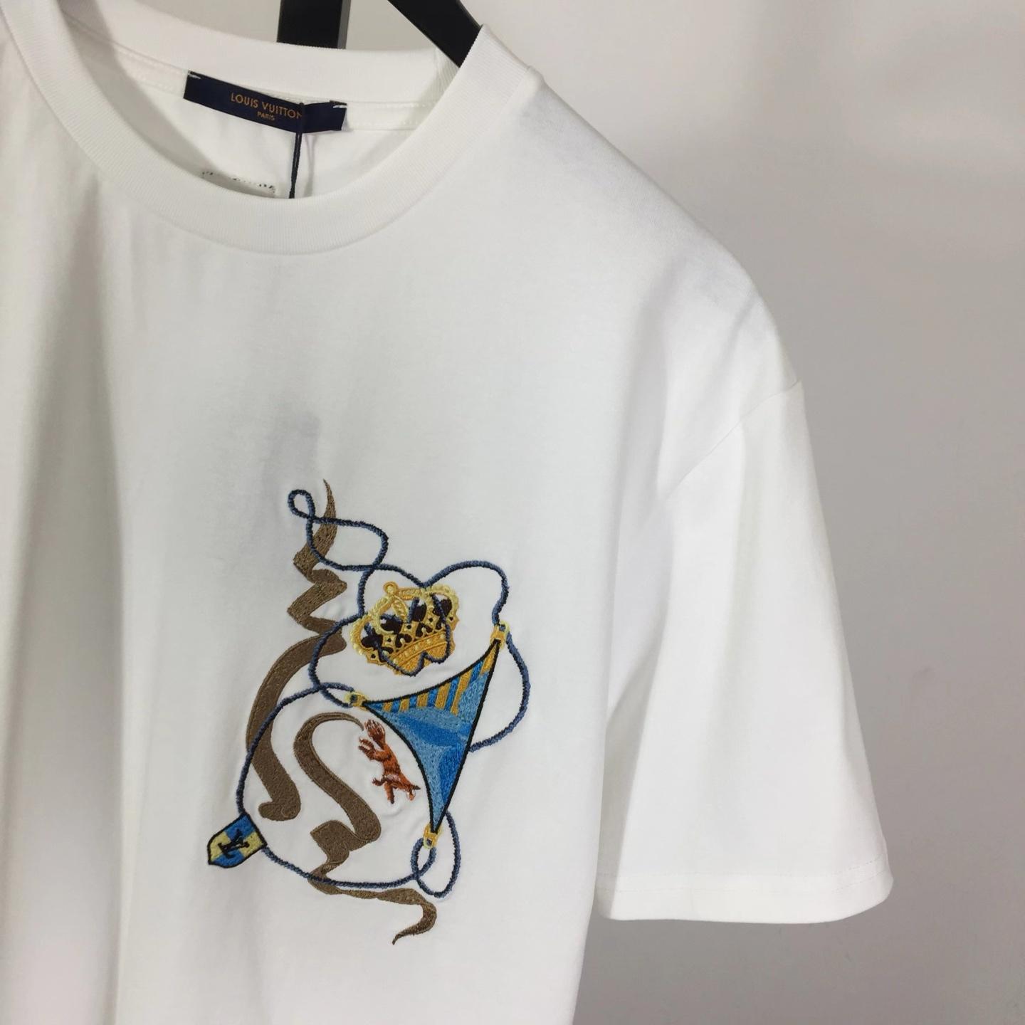 Louis Vuitton Short-Sleeved Crewneck    - FashionPlug