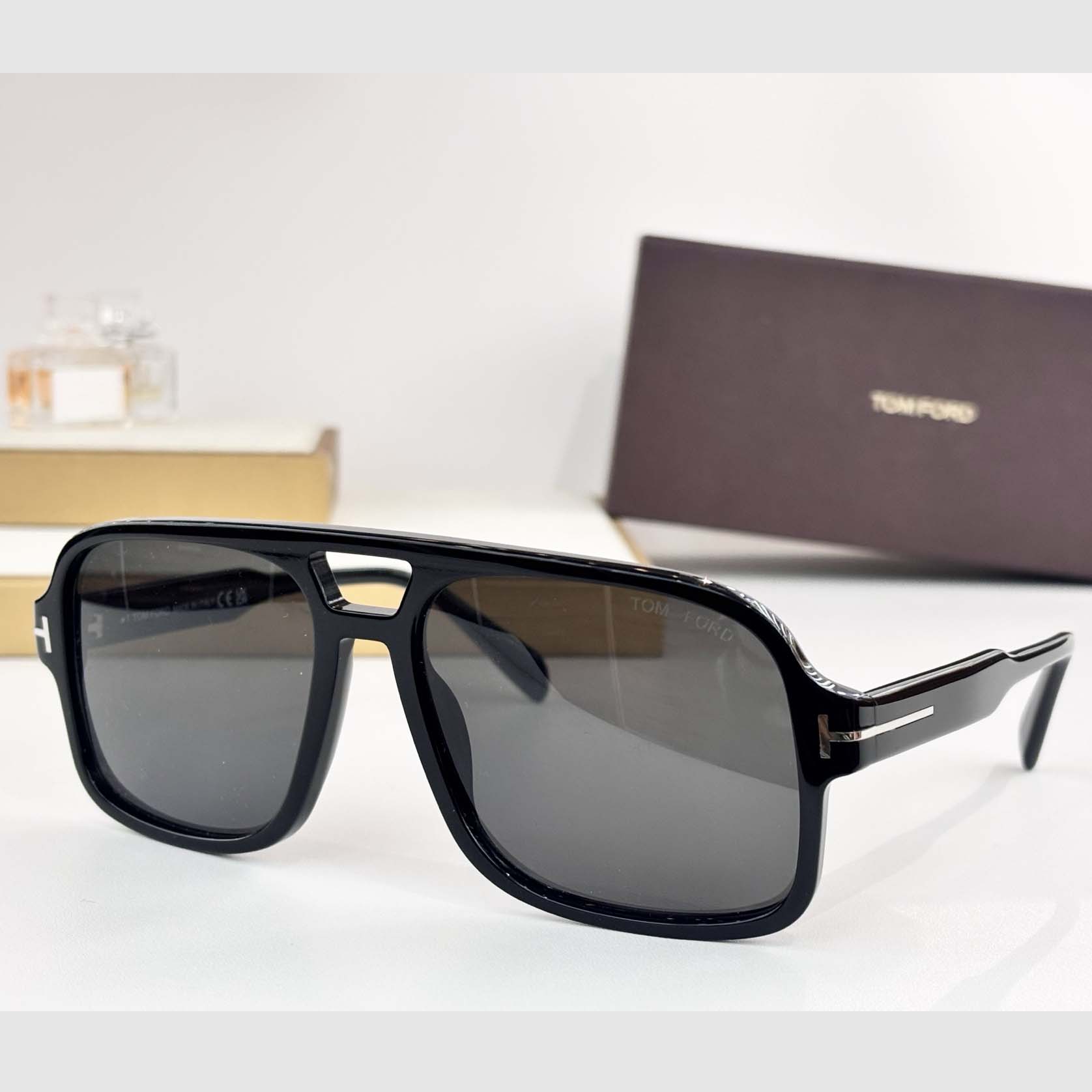 Tom Ford TF884 Sunglasses - FashionPlug