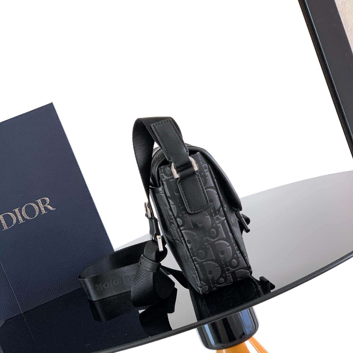 Dior Trek Messenger Bag - FashionPlug