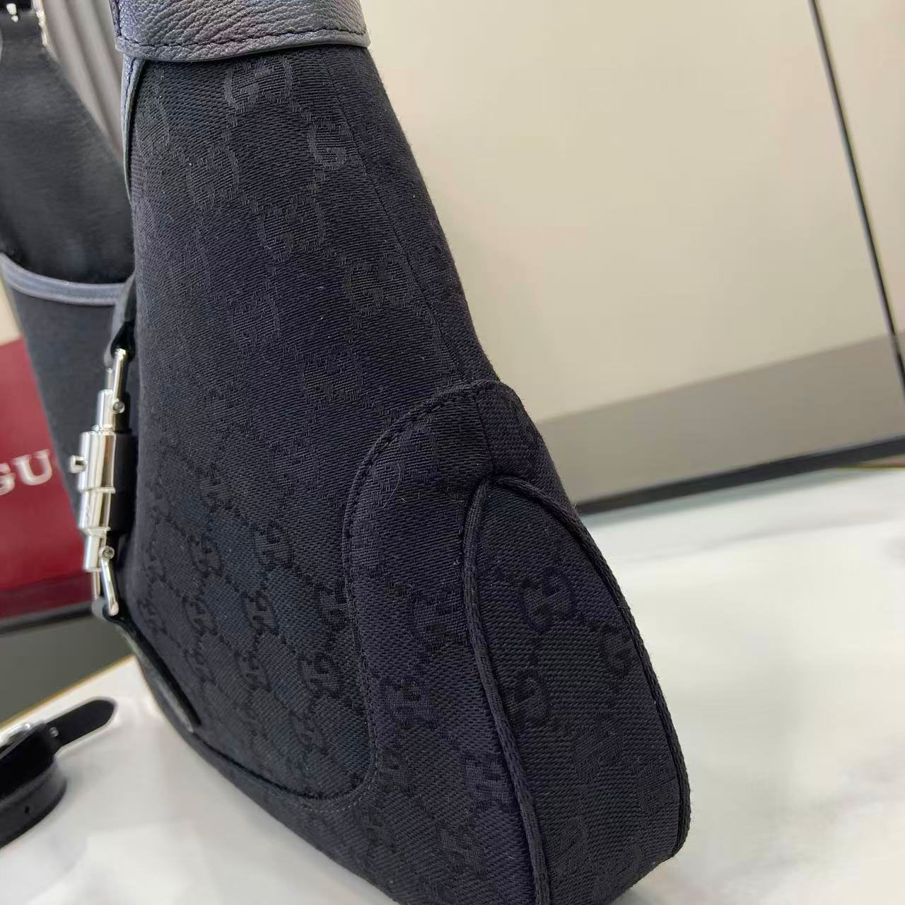 Gucci Jackie 1961 Medium Shoulder Bag 863137 - FashionPlug