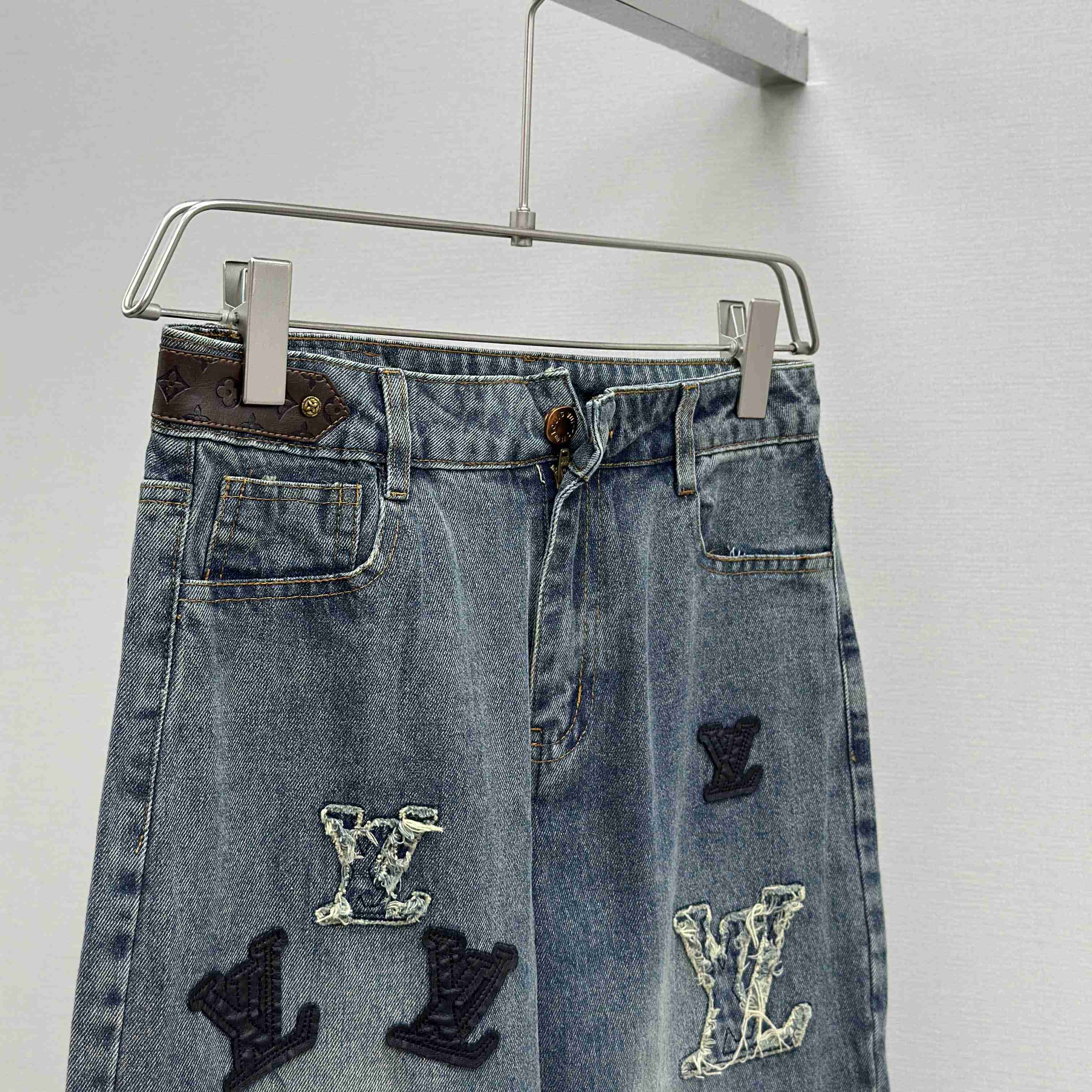 Louis Vuitton Jeans - FashionPlug