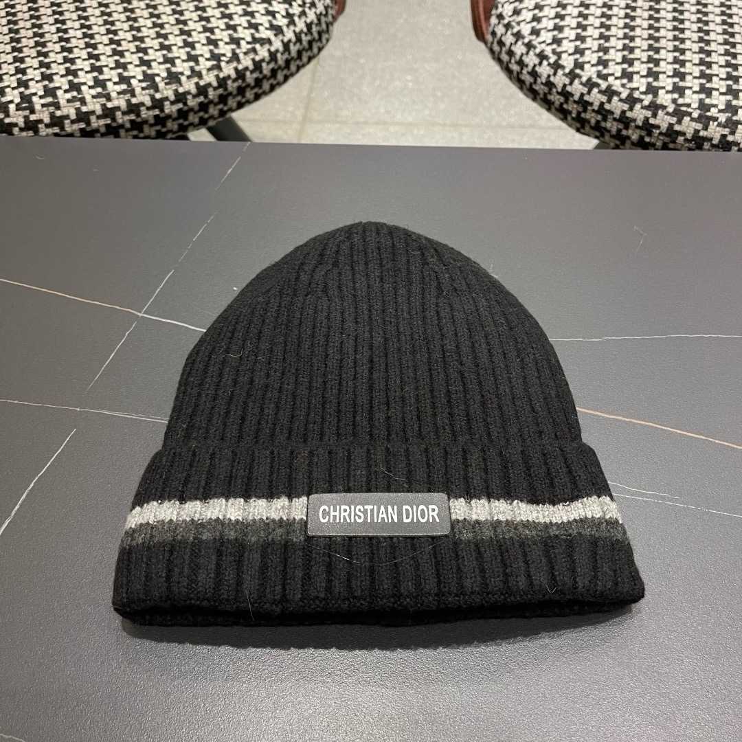 Dior Beanie  - FashionPlug