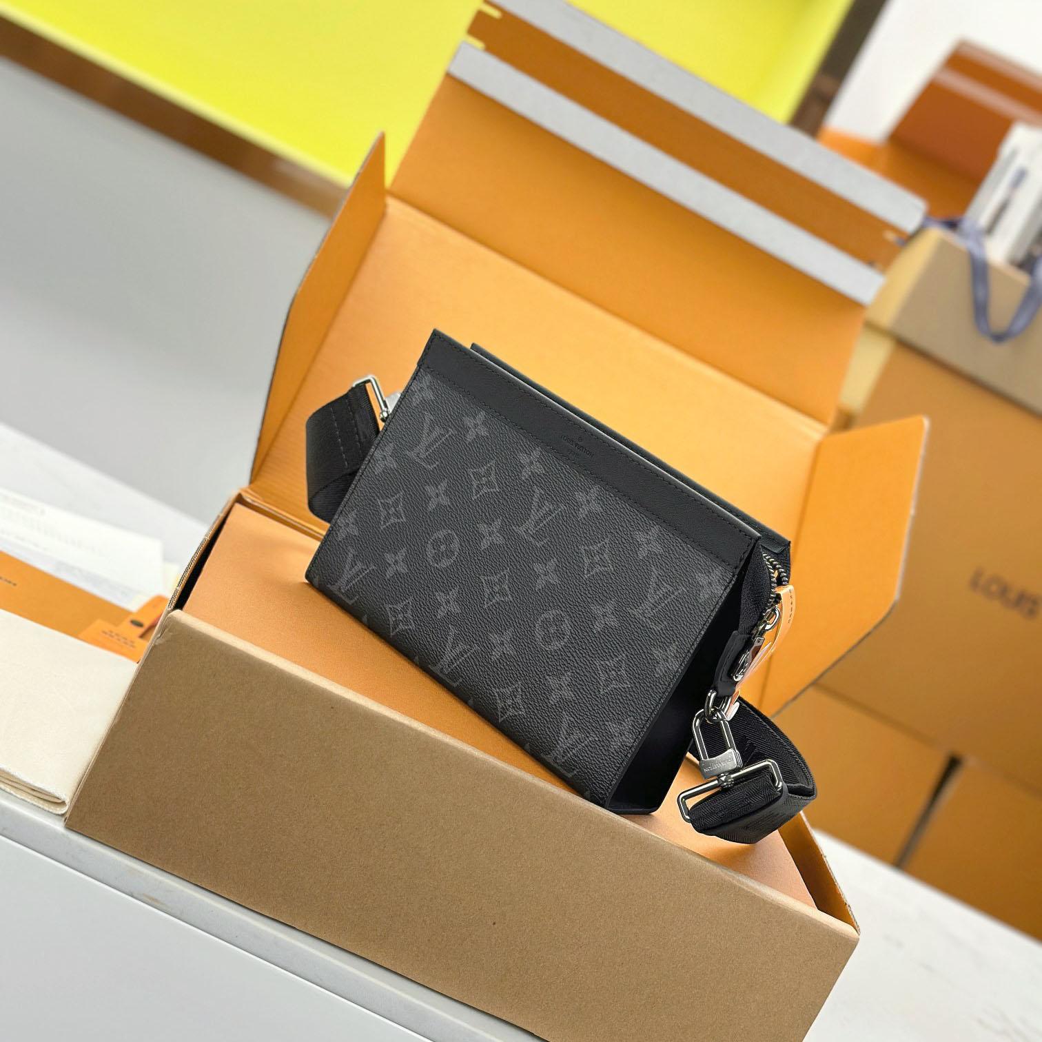 Louis Vuitton Gaston Wearable Wallet  M81124 - FashionPlug