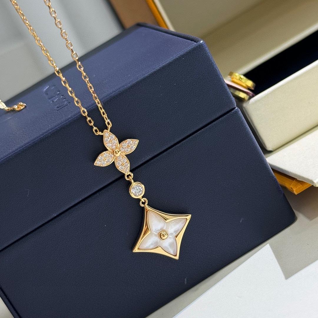 Louis Vuitton Color Blossom M Star Multi-Motif Pendan   Q94676 - FashionPlug