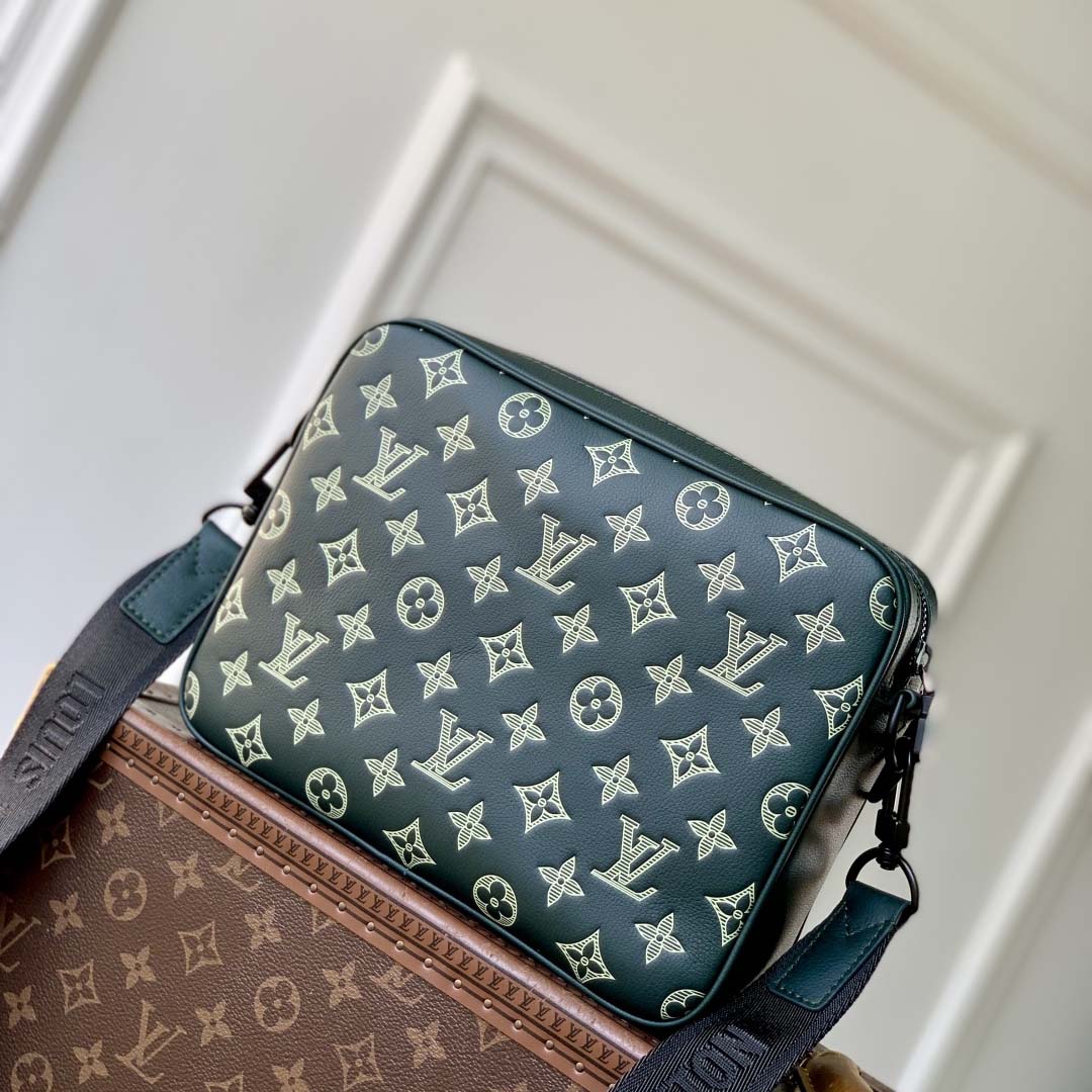 Louis Vuitton Trio Messenger   M27154 - FashionPlug