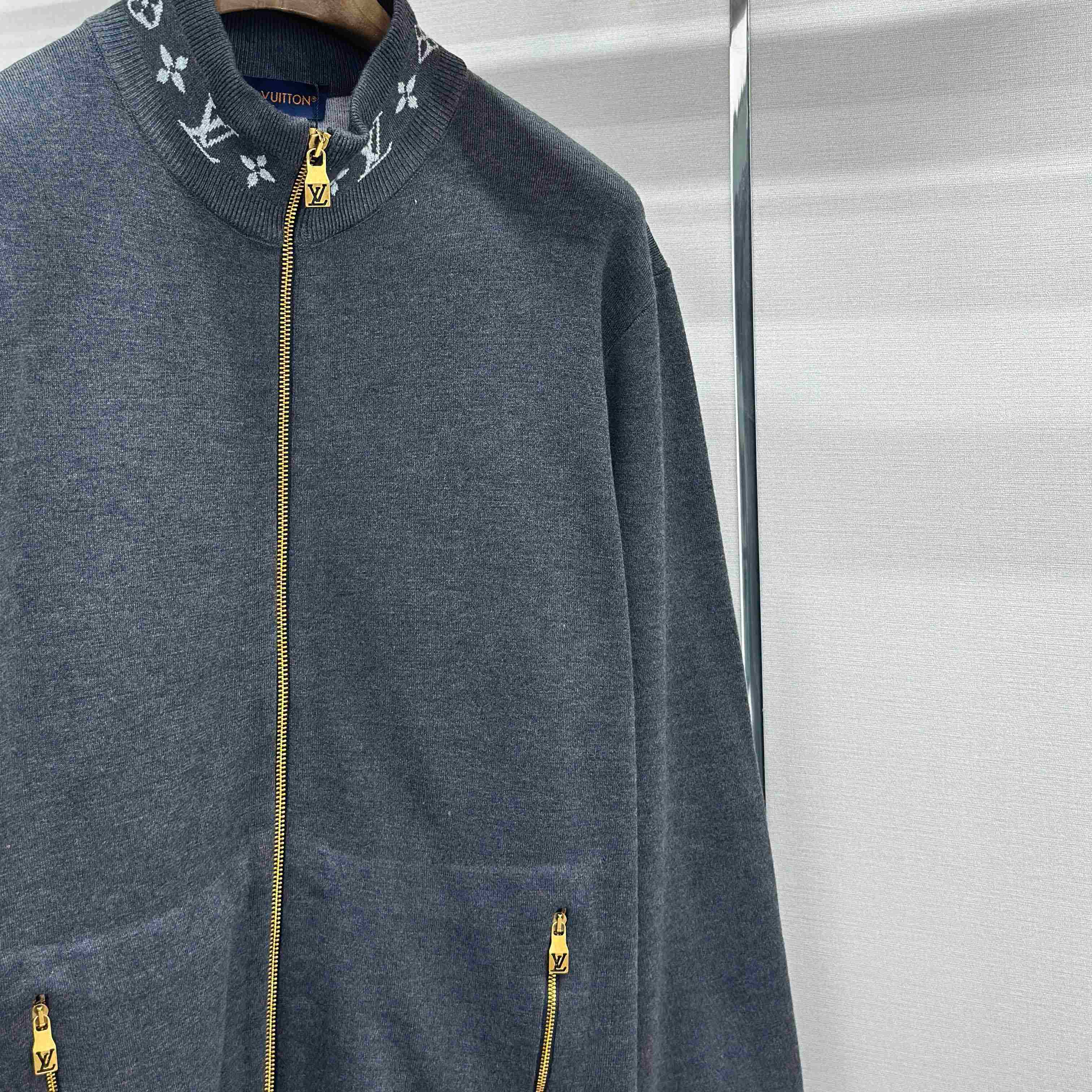 Louis Vuitton Zippered Fleece Blouson    1AJTU2 - FashionPlug