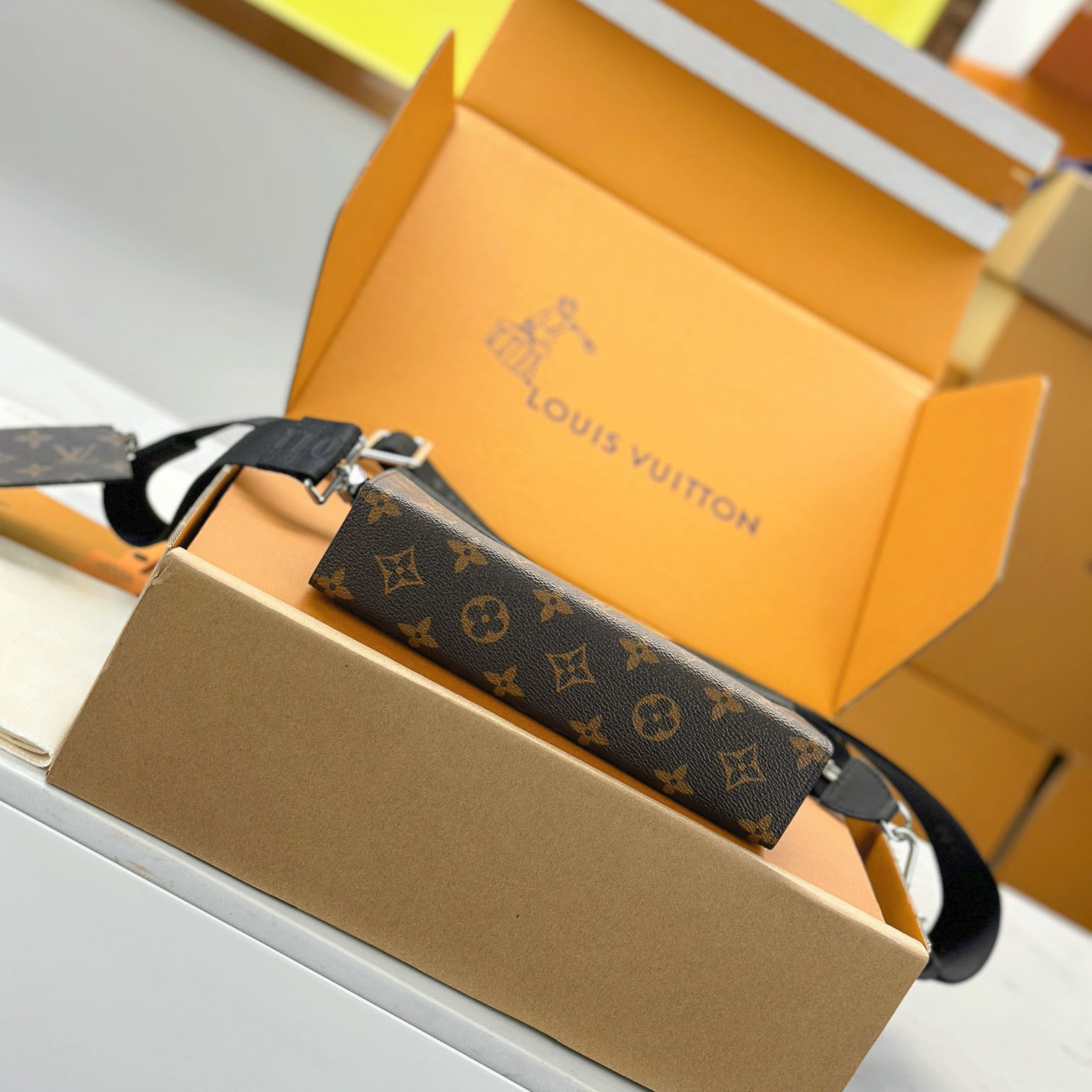 Louis Vuitton Gaston Wearable Wallet M14036 - FashionPlug