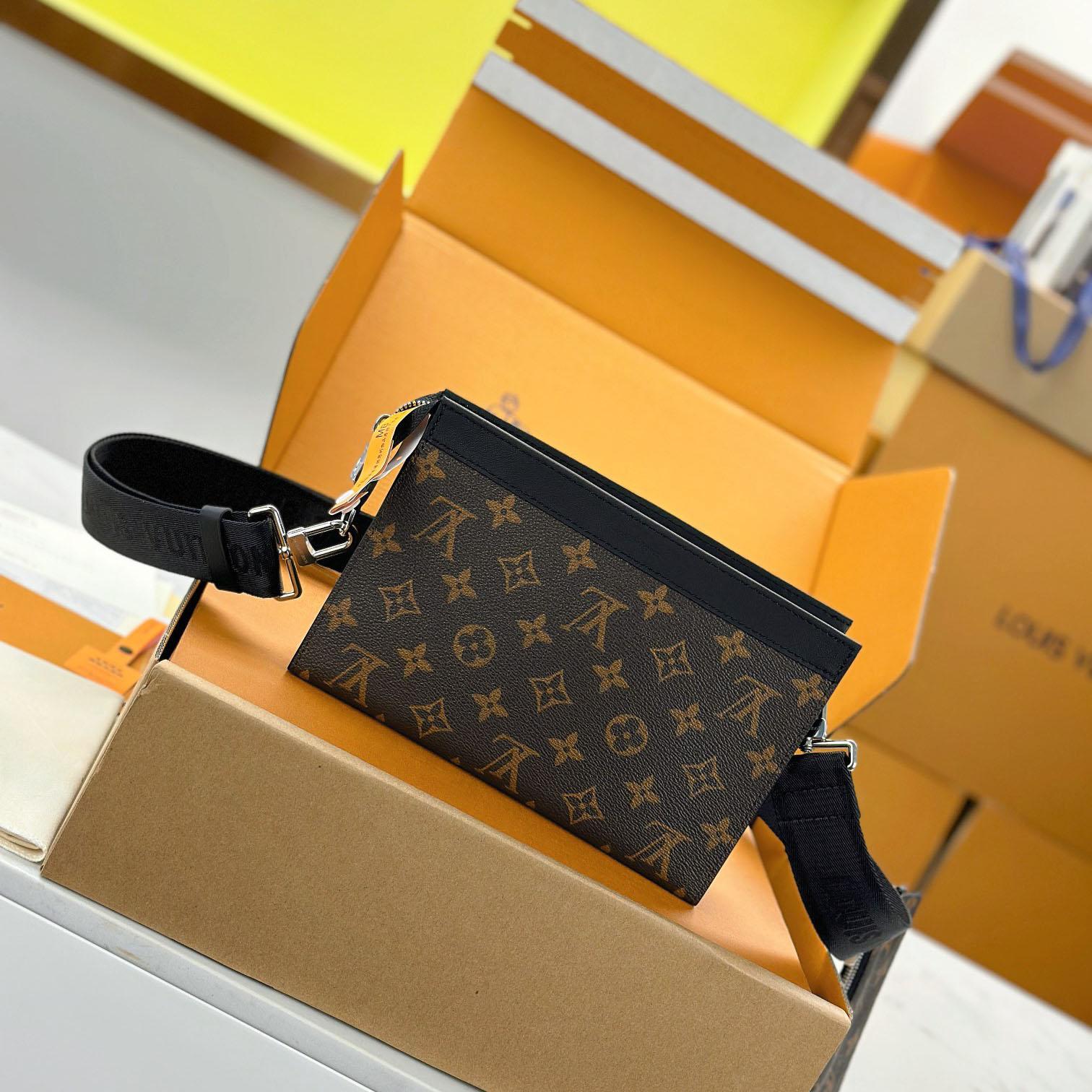 Louis Vuitton Gaston Wearable Wallet M14036 - FashionPlug