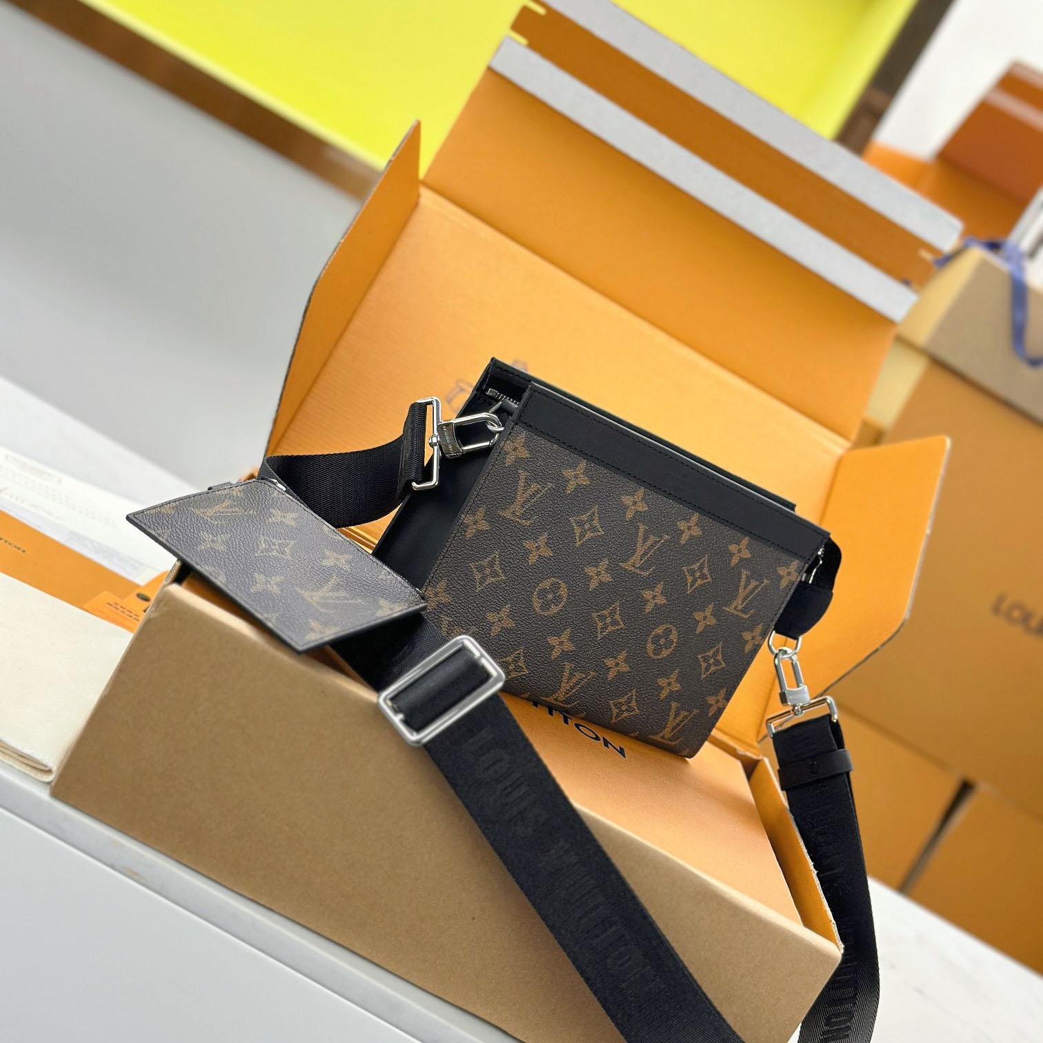 Louis Vuitton Gaston Wearable Wallet M14036 - FashionPlug