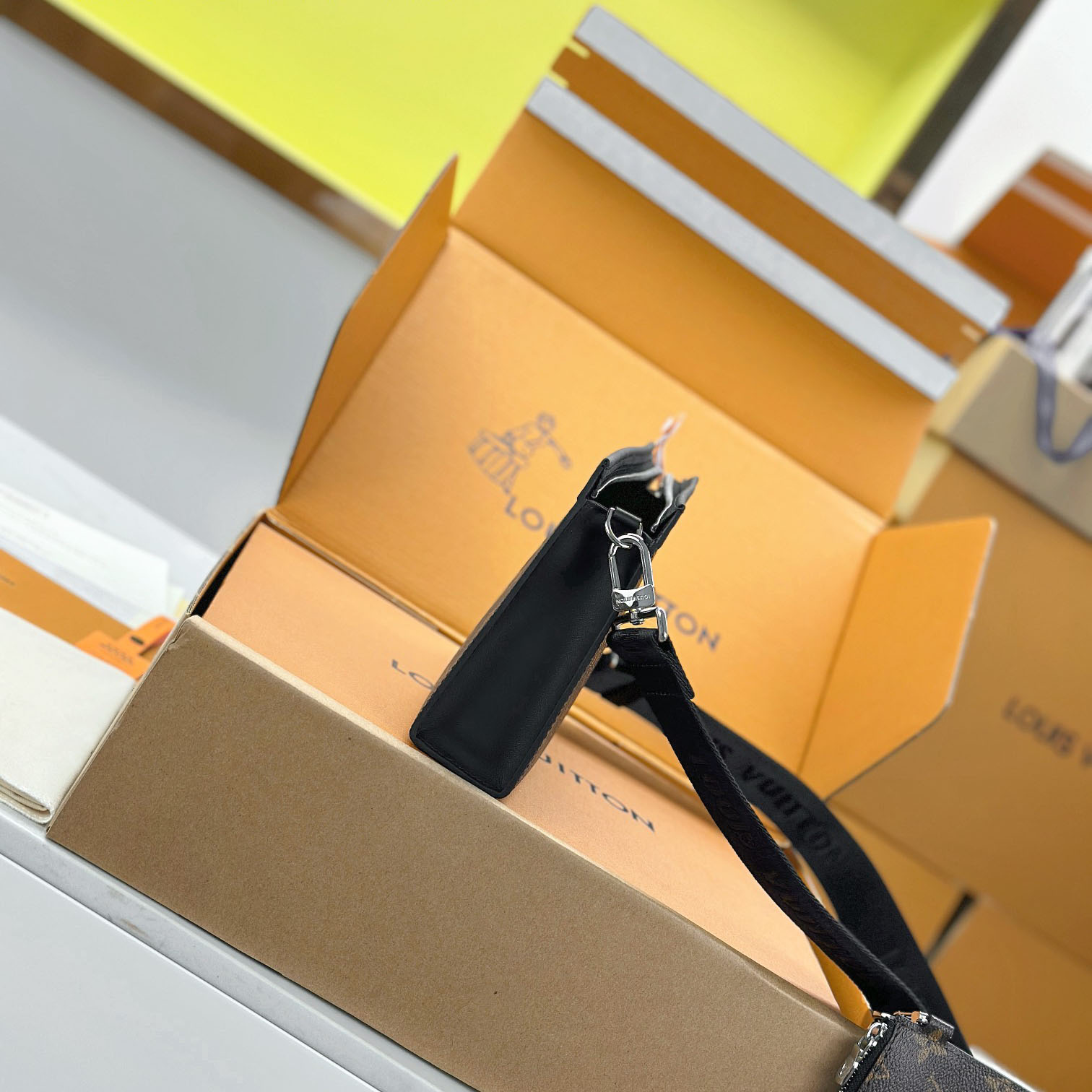 Louis Vuitton Gaston Wearable Wallet M14036 - FashionPlug