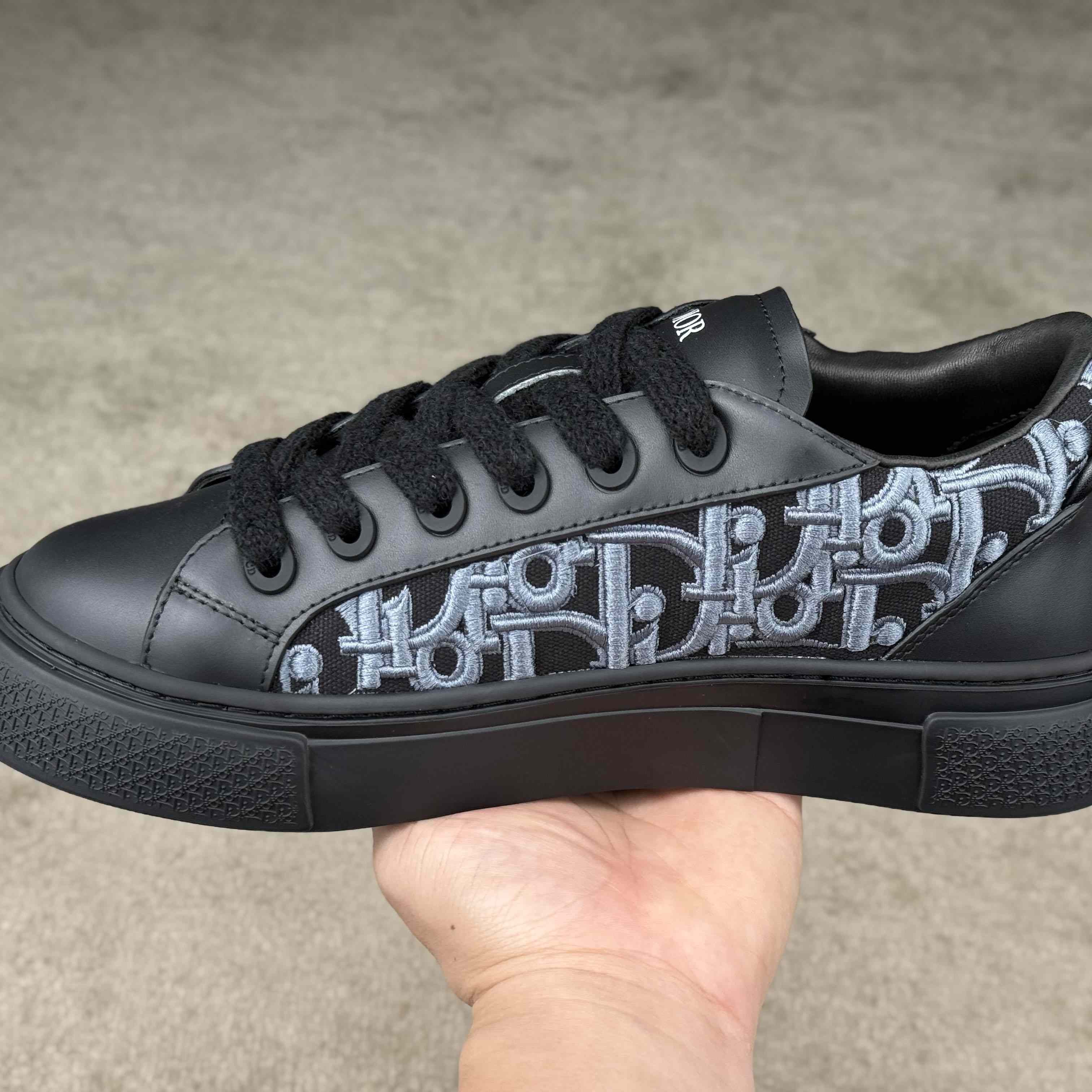 Dior B33 Spin Sneaker  - FashionPlug