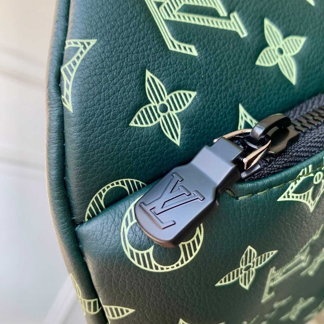 Louis Vuitton Rush Bumbag Monogram Shadow   M27153 - FashionPlug