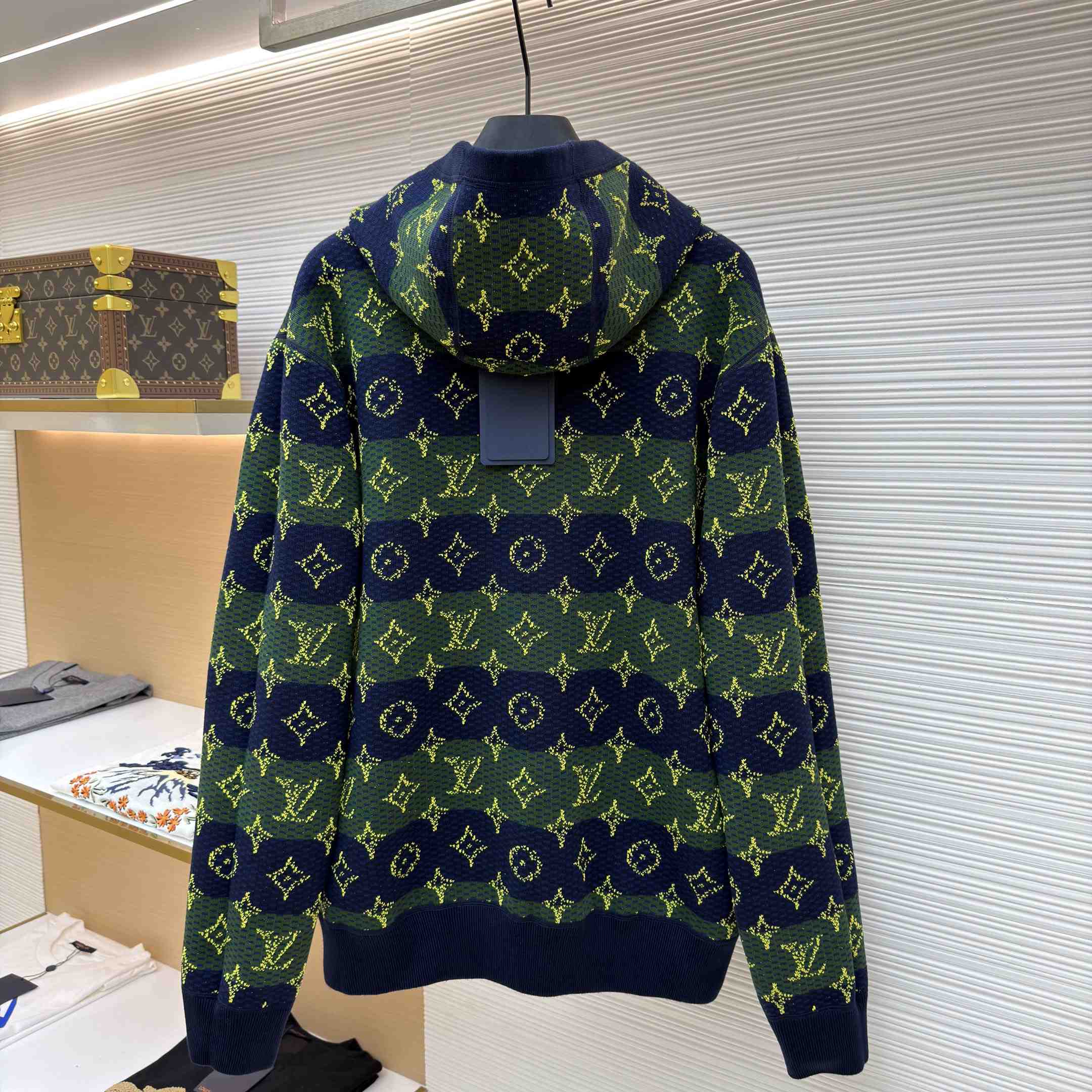 Louis Vuitton Monogram Double Face Reversible Hoodie 1AIJZ9 - FashionPlug