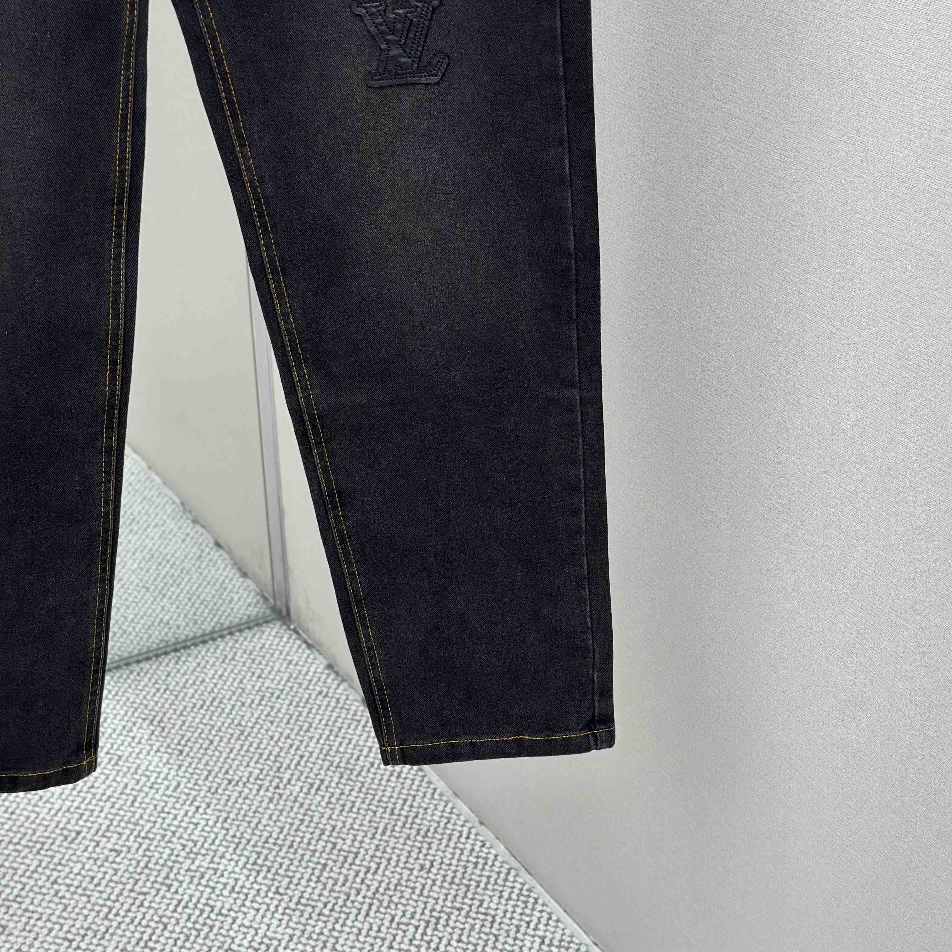 Louis Vuitton Jeans - FashionPlug