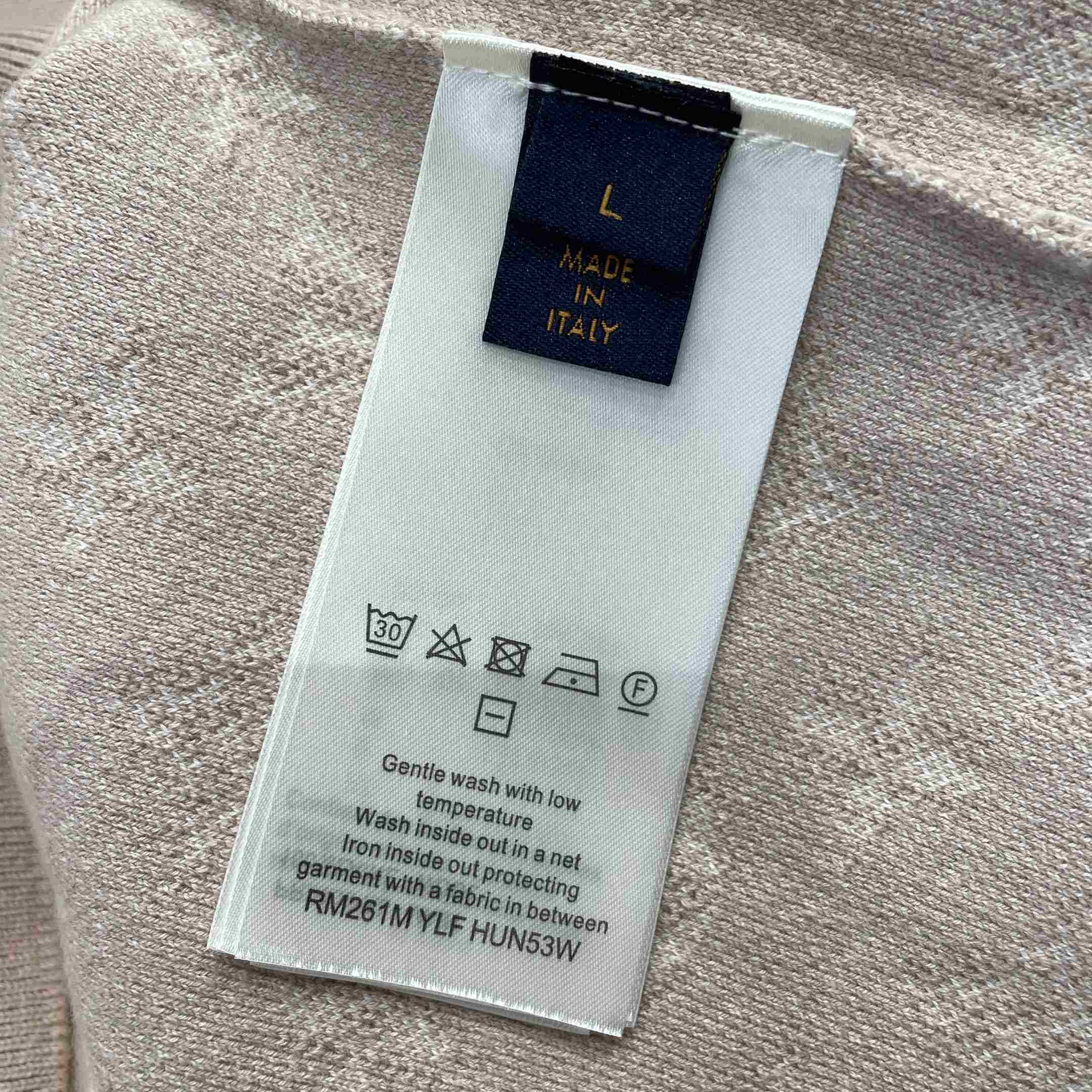 Louis Vuitton Monogram Long-Sleeved Crewneck 1AJTXA - FashionPlug