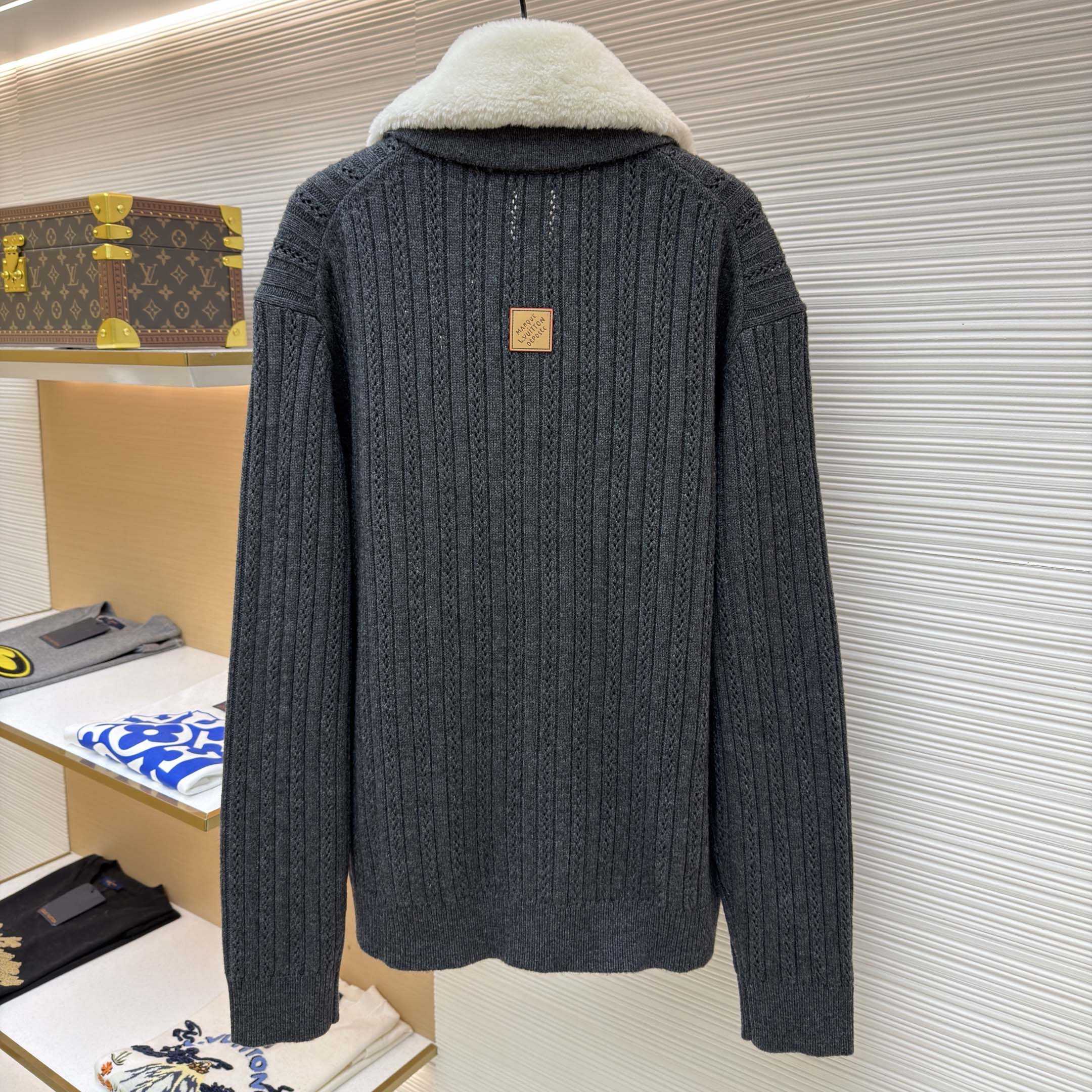 Louis Vuitton Cashmere-Wool Blouson    1AJBU9 - FashionPlug