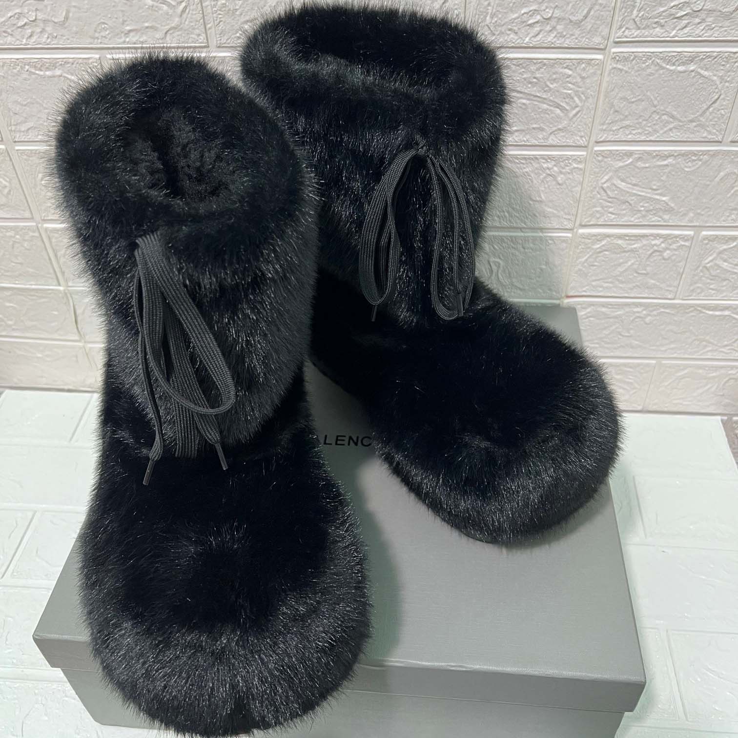 Balenciaga Alaska Low Boot In Black Synthetic Material - FashionPlug