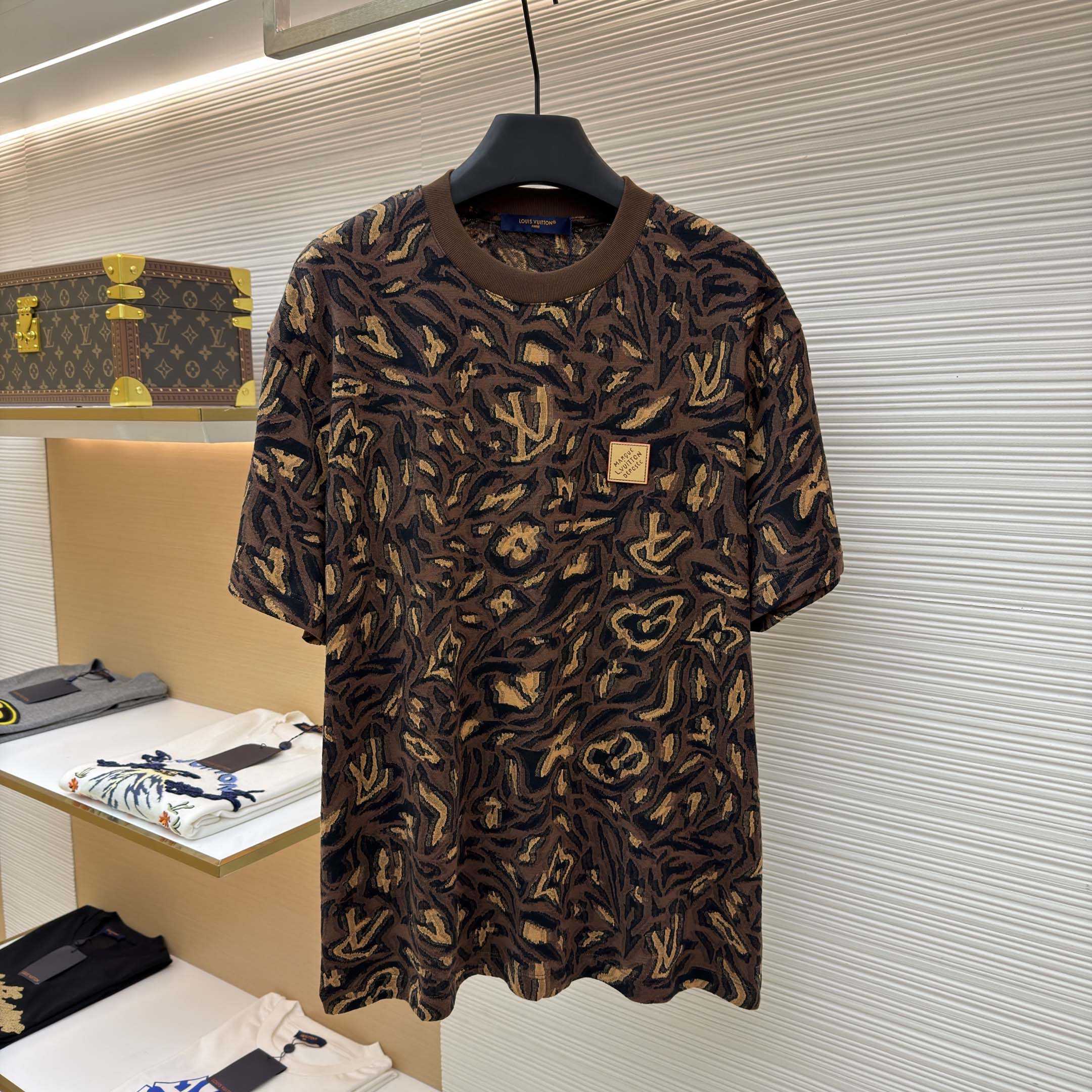 Louis Vuitton Jacquard T-Shirt   1AIMK7 - FashionPlug