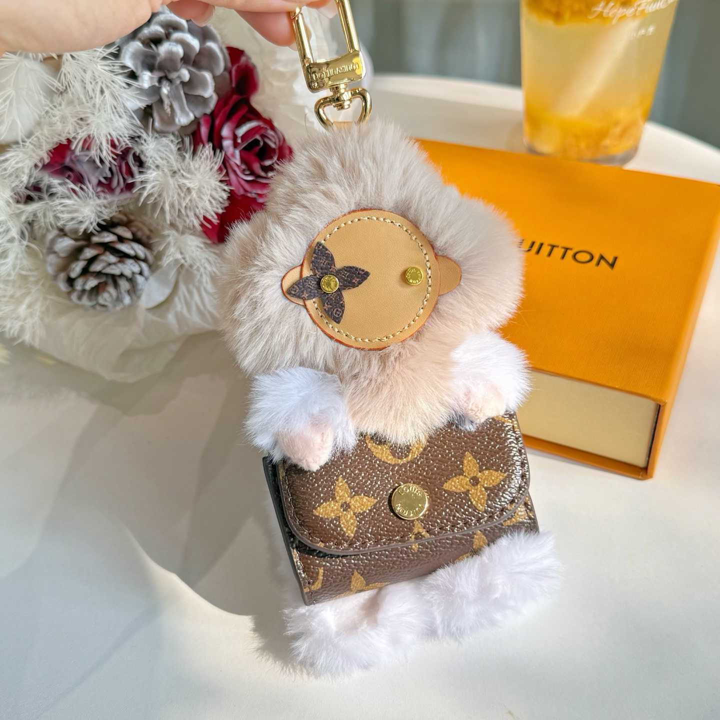 Louis Vuitton Vivienne Bag Charm S00 - FashionPlug
