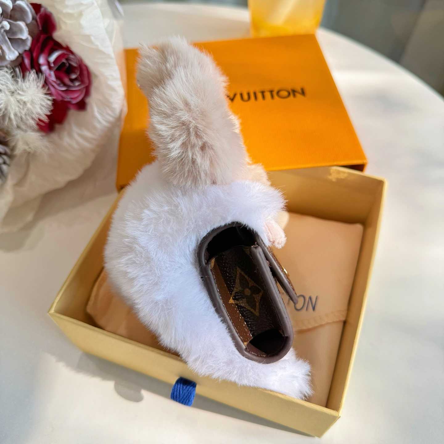 Louis Vuitton Vivienne Bag Charm S00 - FashionPlug