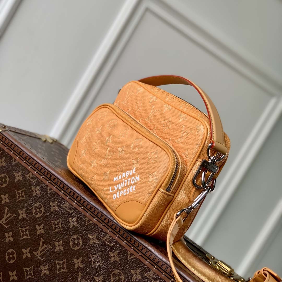 Louis Vuitton Nil Monogram    M27232 - FashionPlug