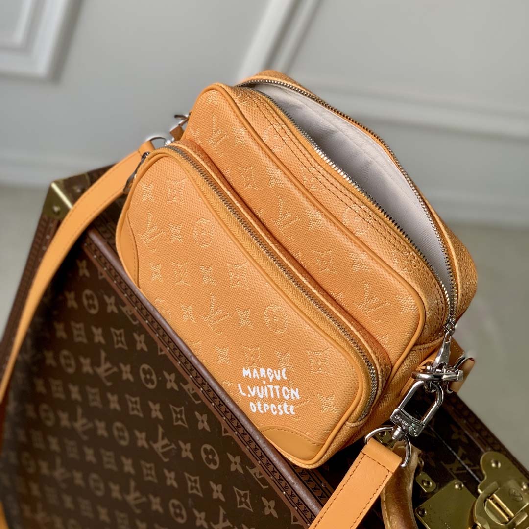Louis Vuitton Nil Monogram    M27232 - FashionPlug