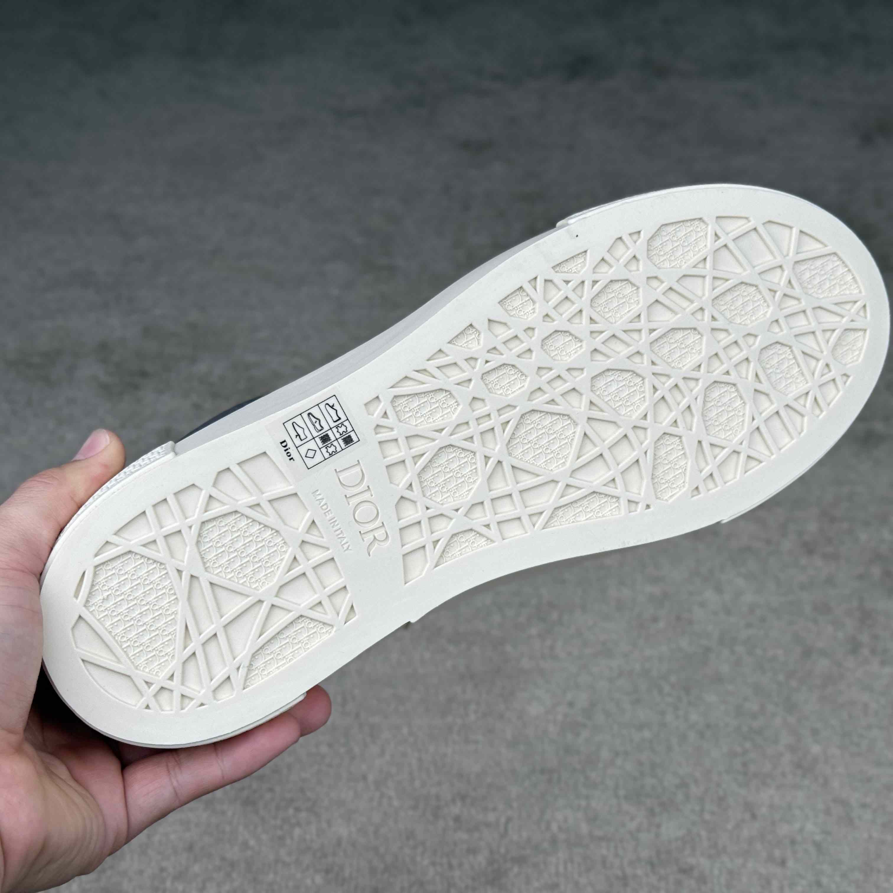 Dior B33 Spin Sneaker  - FashionPlug