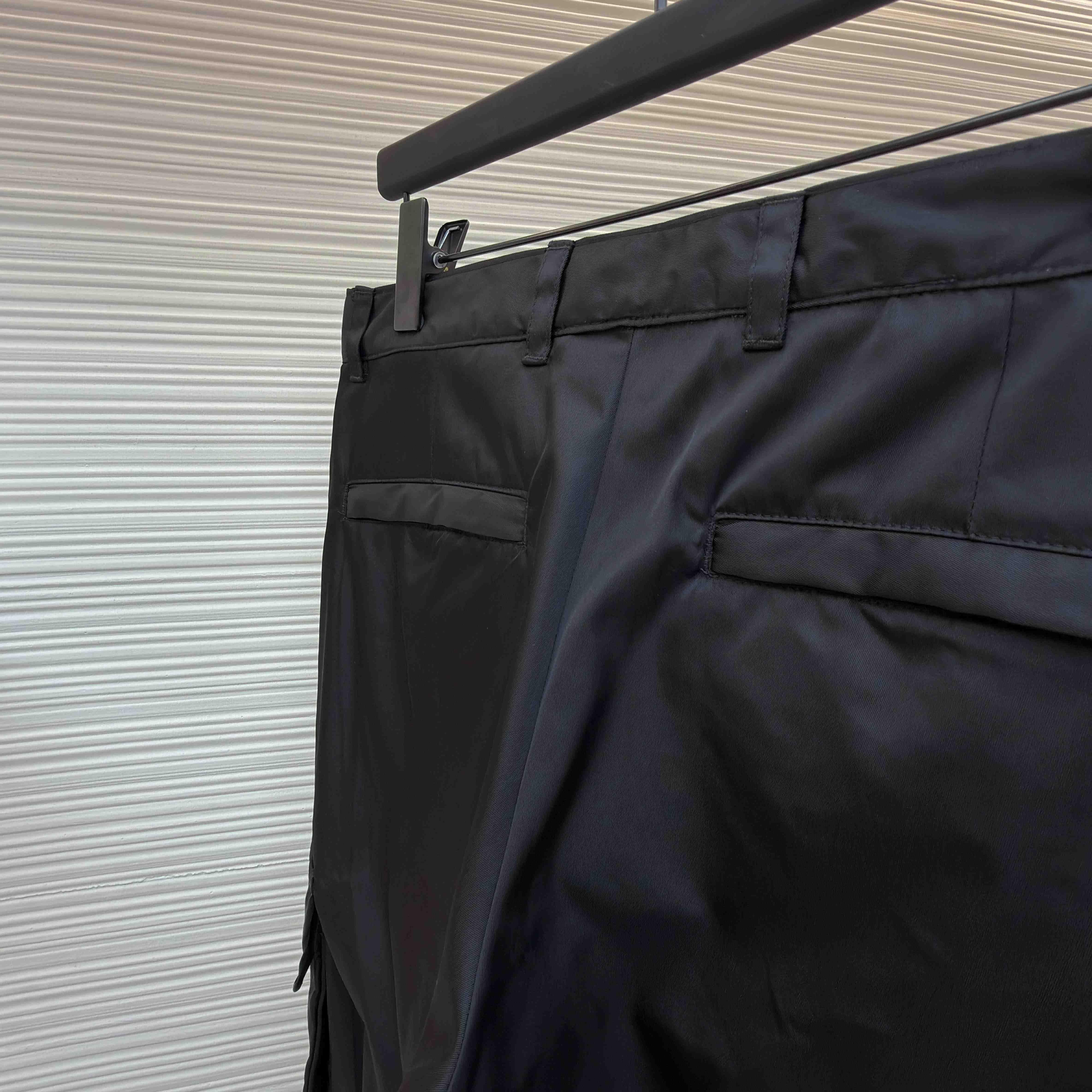 Prada Men's Re-Nylon Pants - FashionPlug