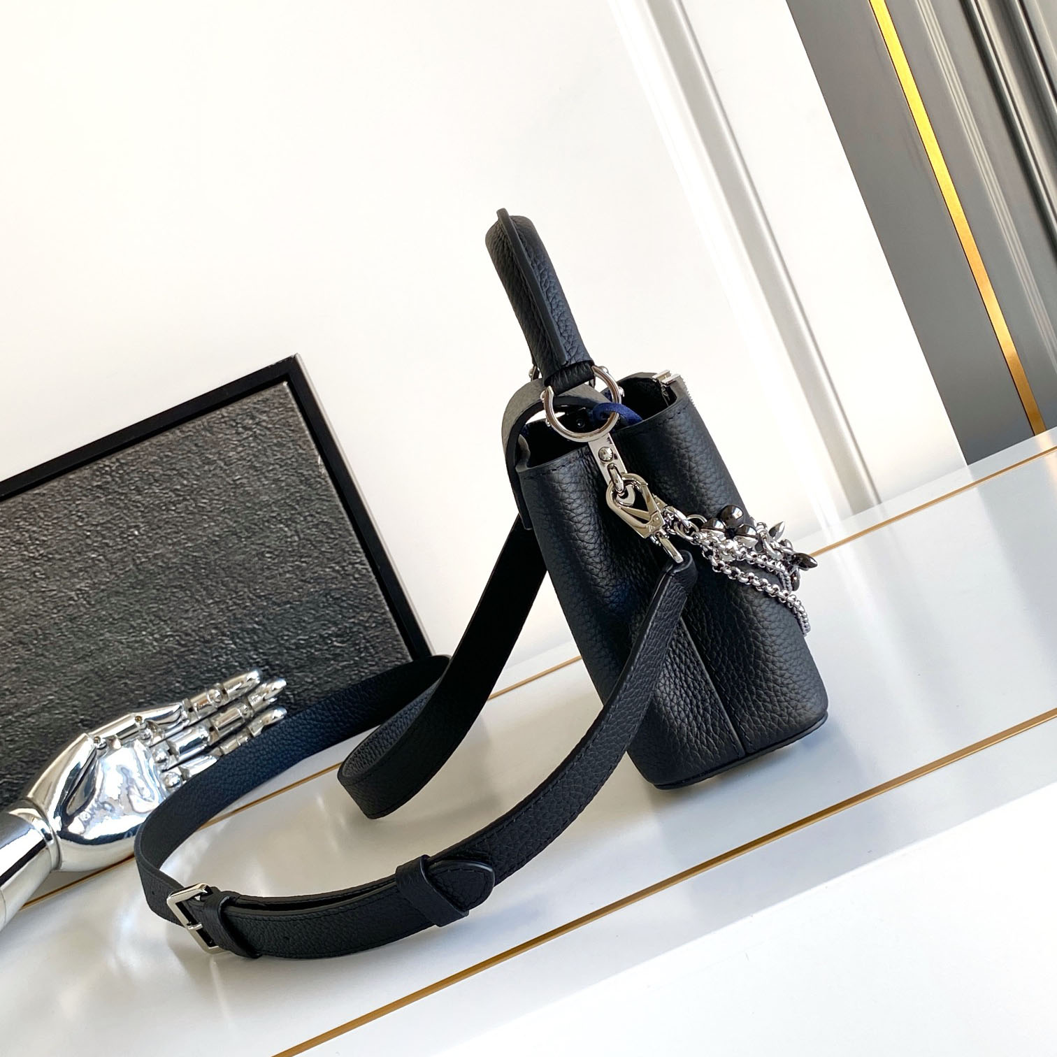 Louis Vuitton Capucines Mini M26351 - FashionPlug