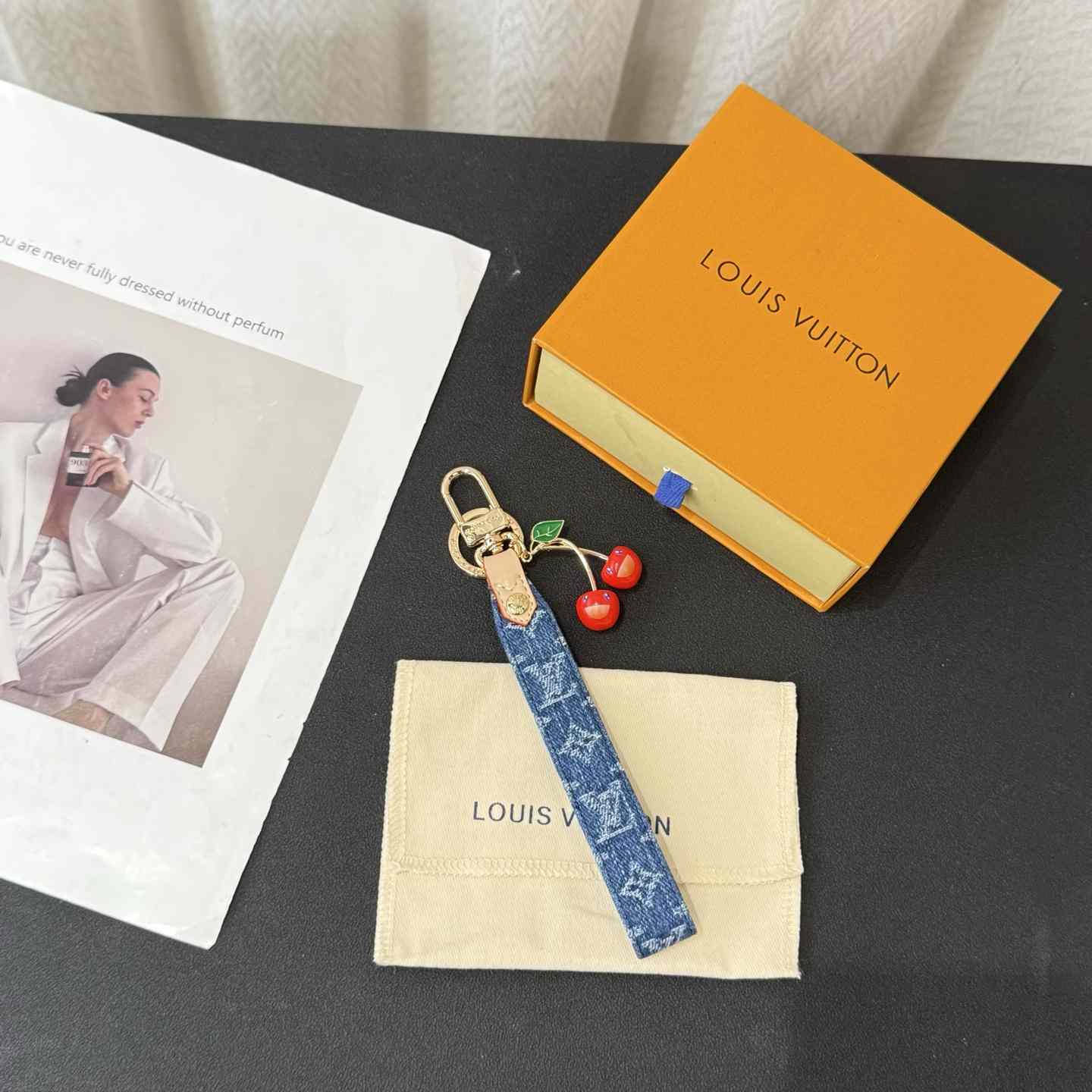 Louis Vuitton LV x TM Denim Cerise Dragonne S00   M02599 - FashionPlug