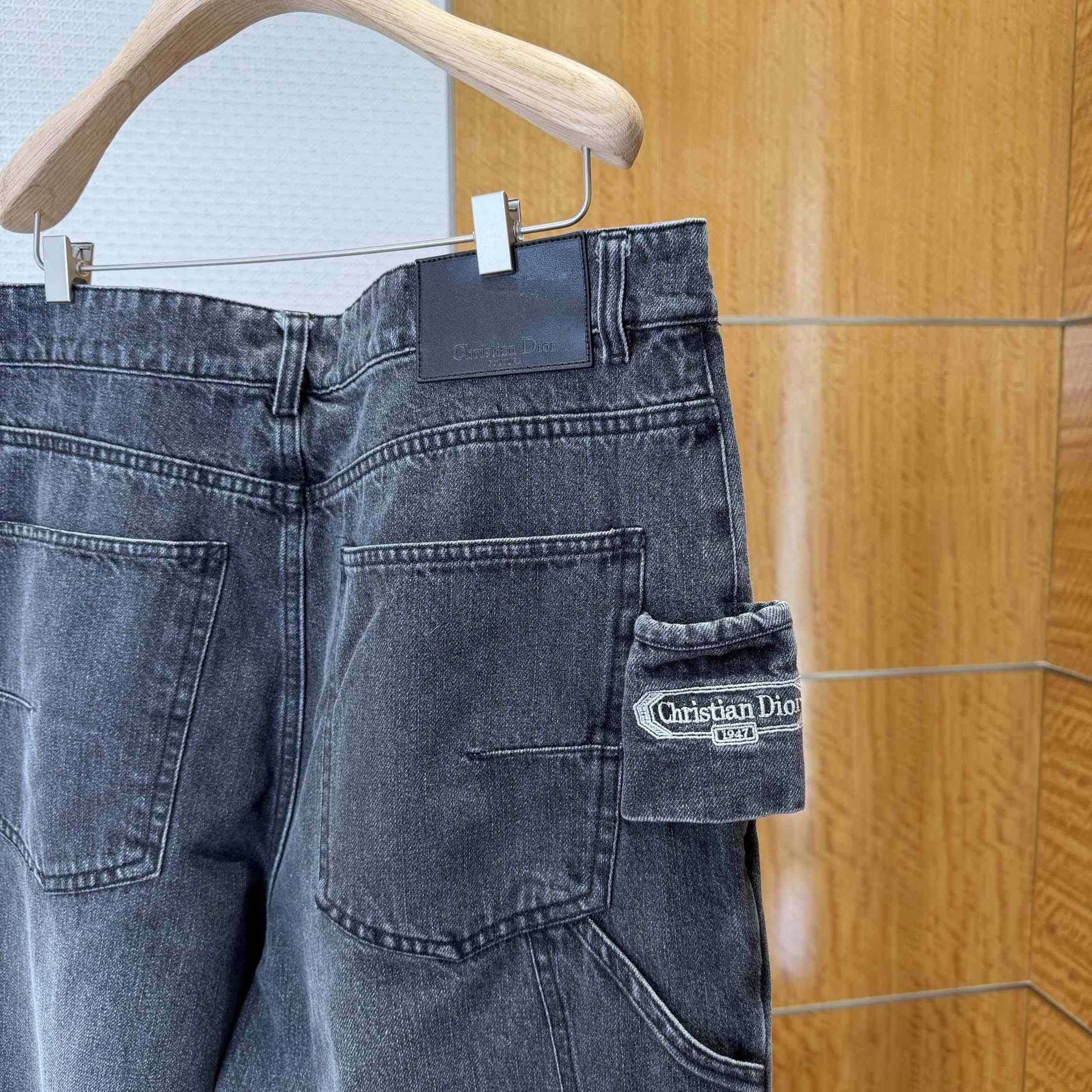 Dior CD Box Carpenter Jeans  - FashionPlug